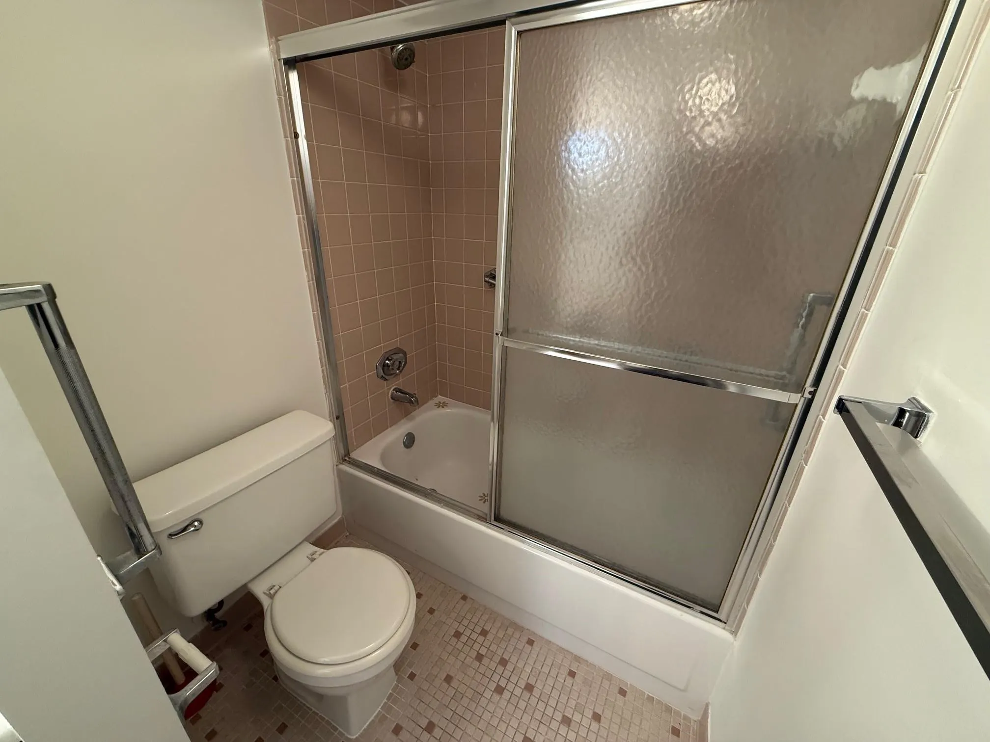 6215 Coral Lake Dr, #203