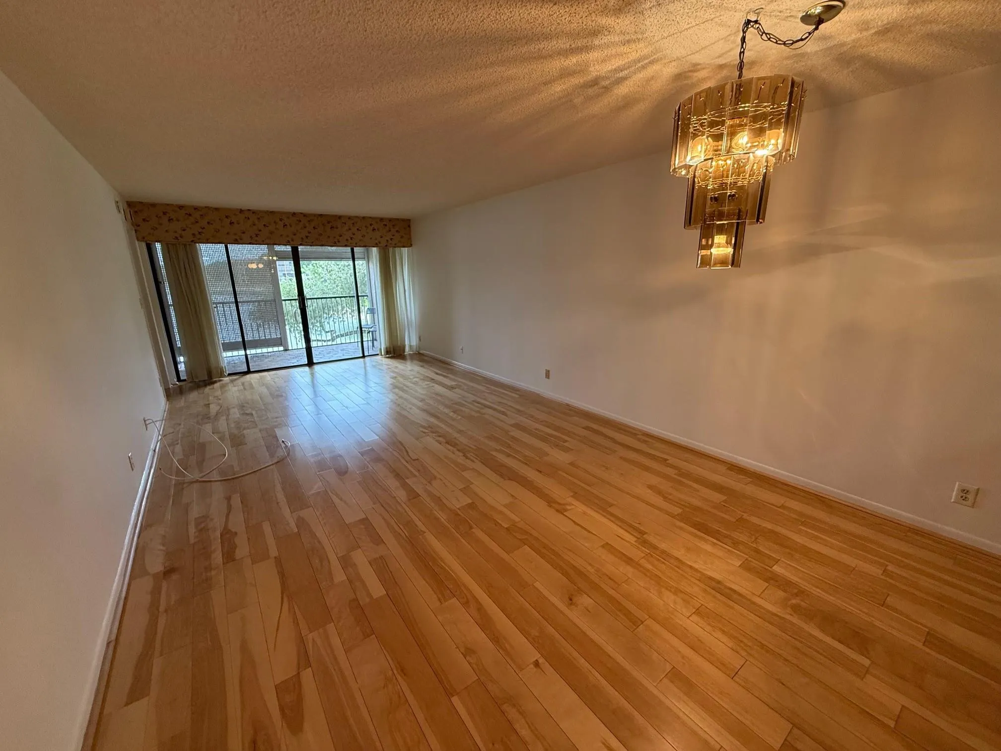 6215 Coral Lake Dr, #203