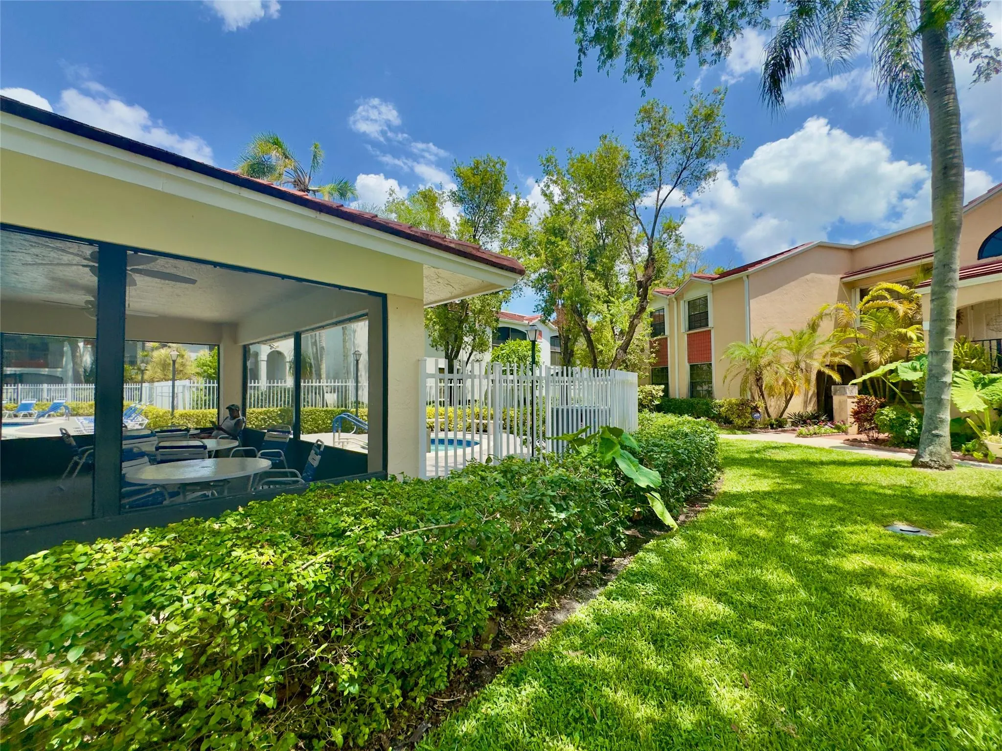 12078 NW 11th St, #12078