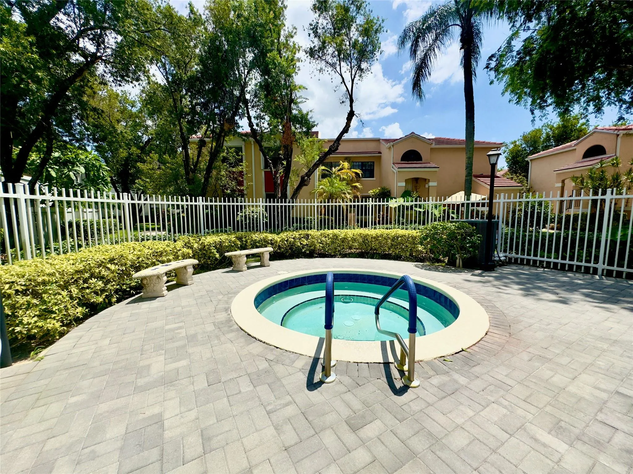 12078 NW 11th St, #12078