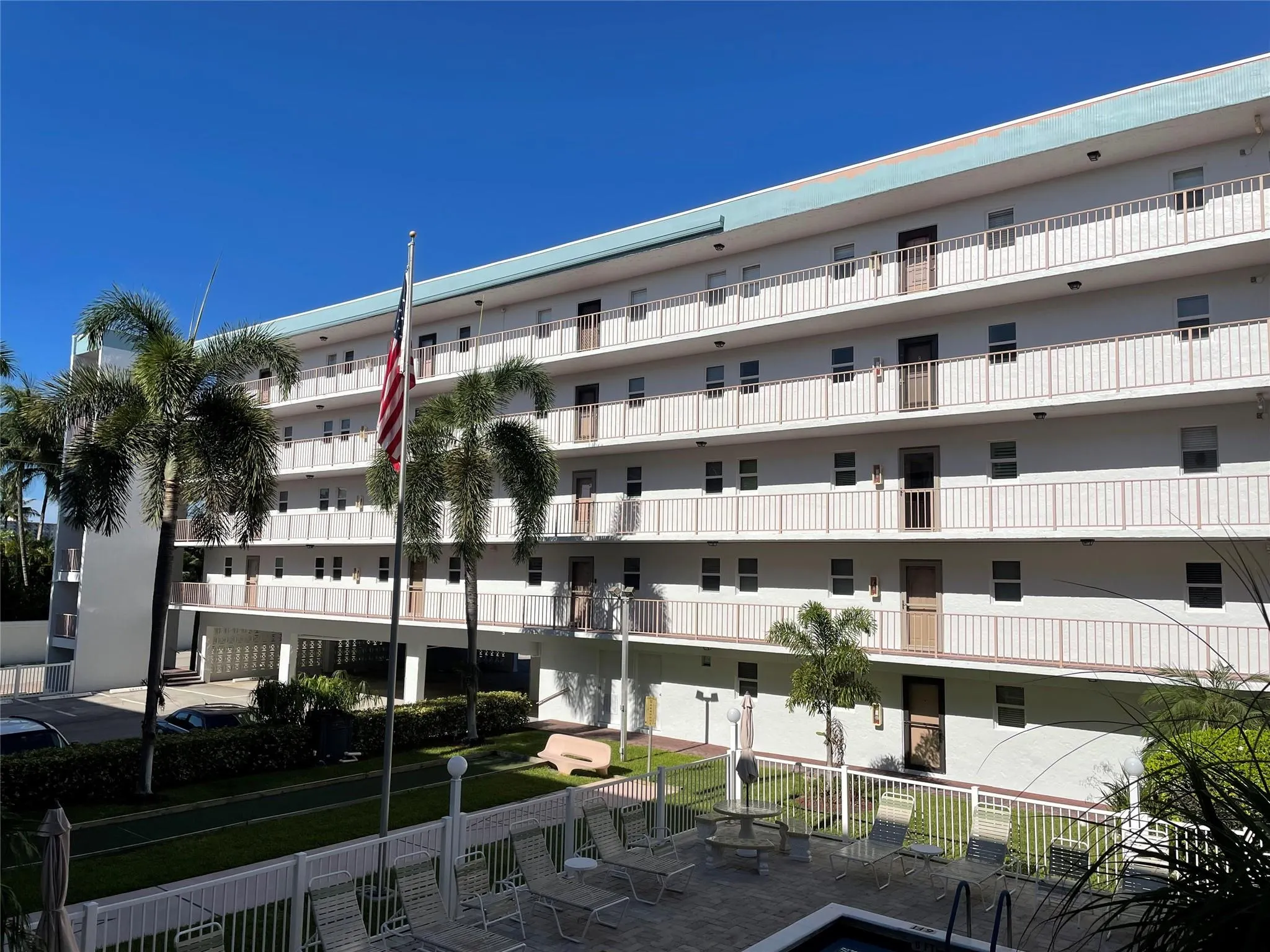 4629 Poinciana St, #215