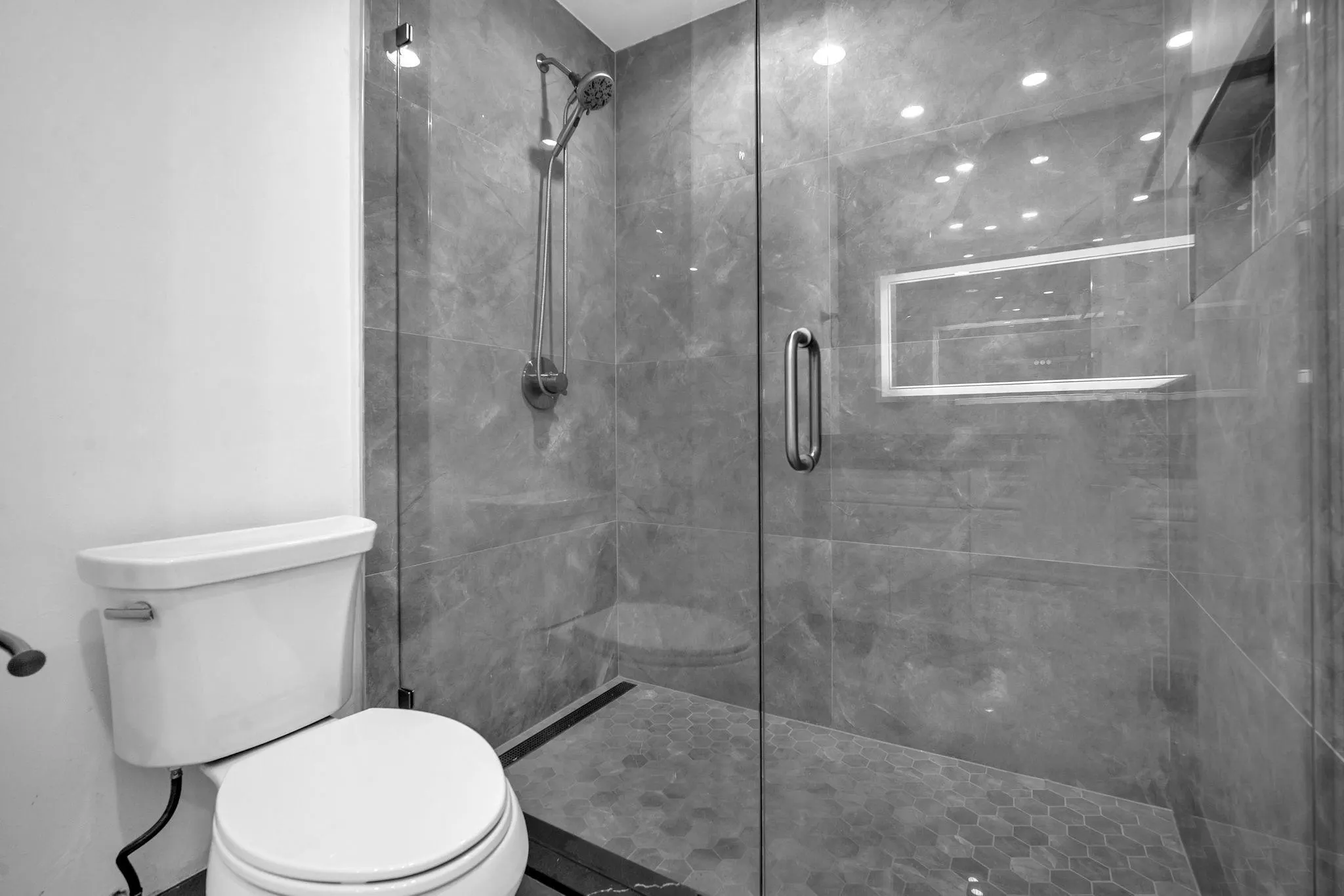 3443 Laurel Oaks Ln, #607