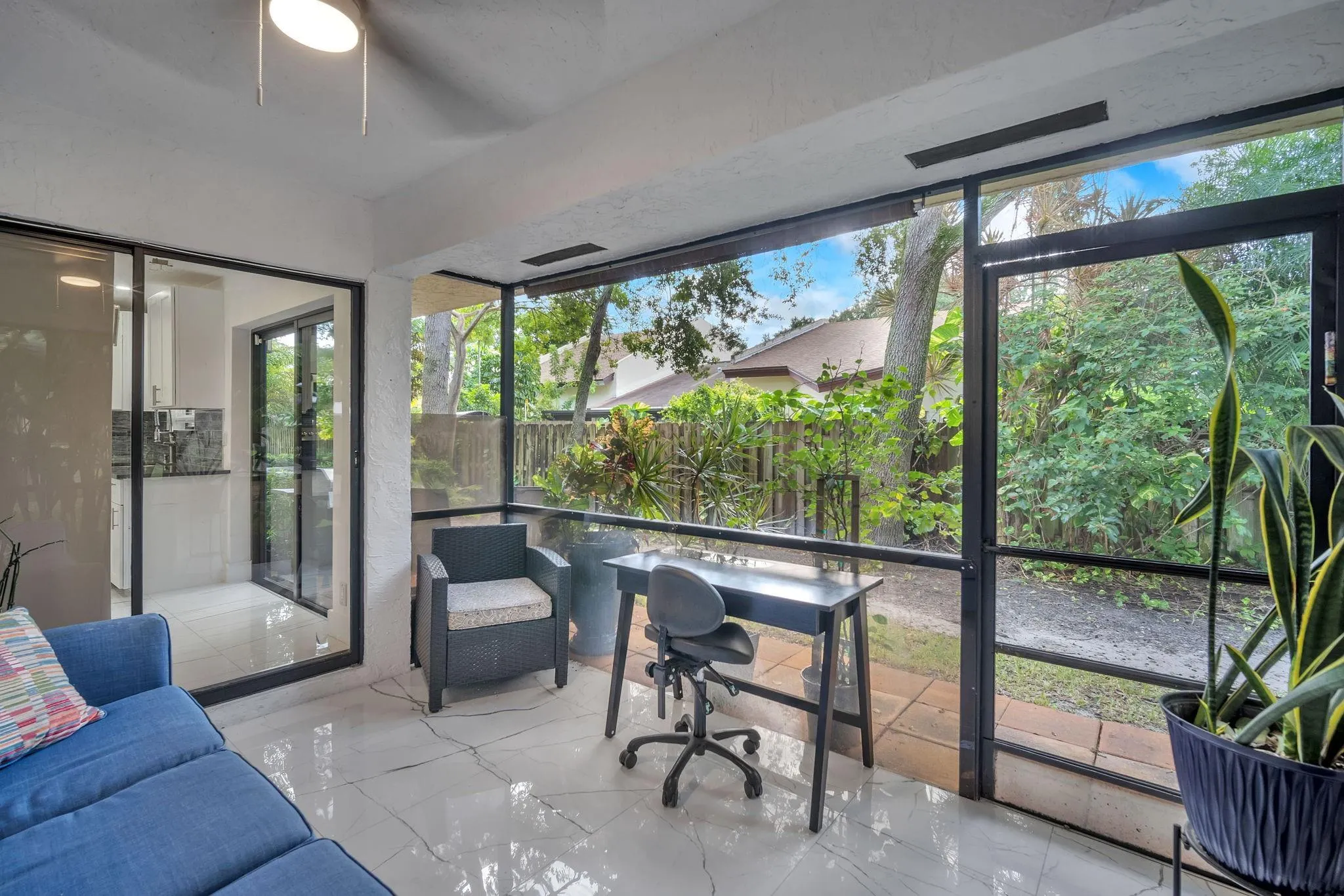 3443 Laurel Oaks Ln, #607