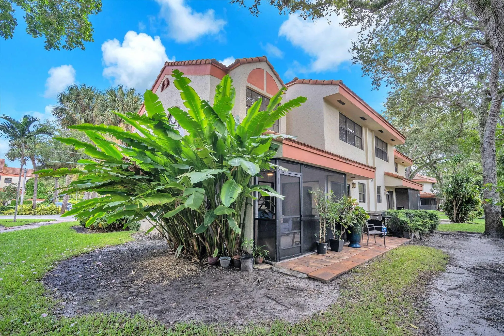 3443 Laurel Oaks Ln, #607