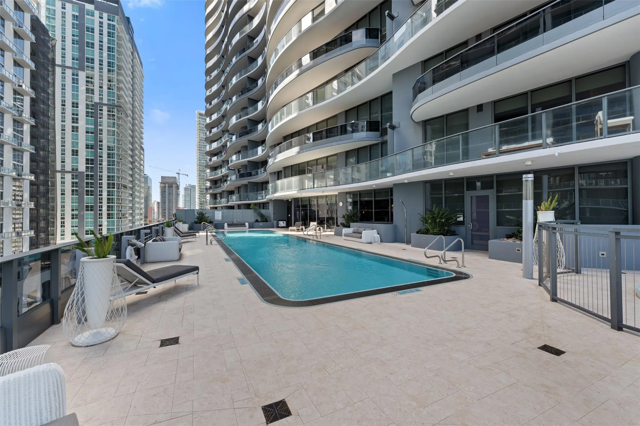 1000 Brickell Plz, #3103