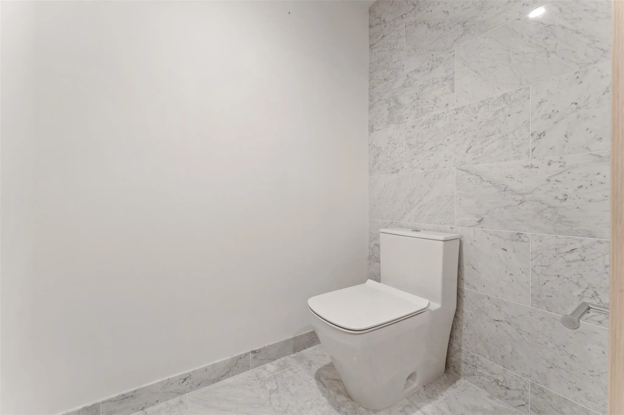1000 Brickell Plz, #3103