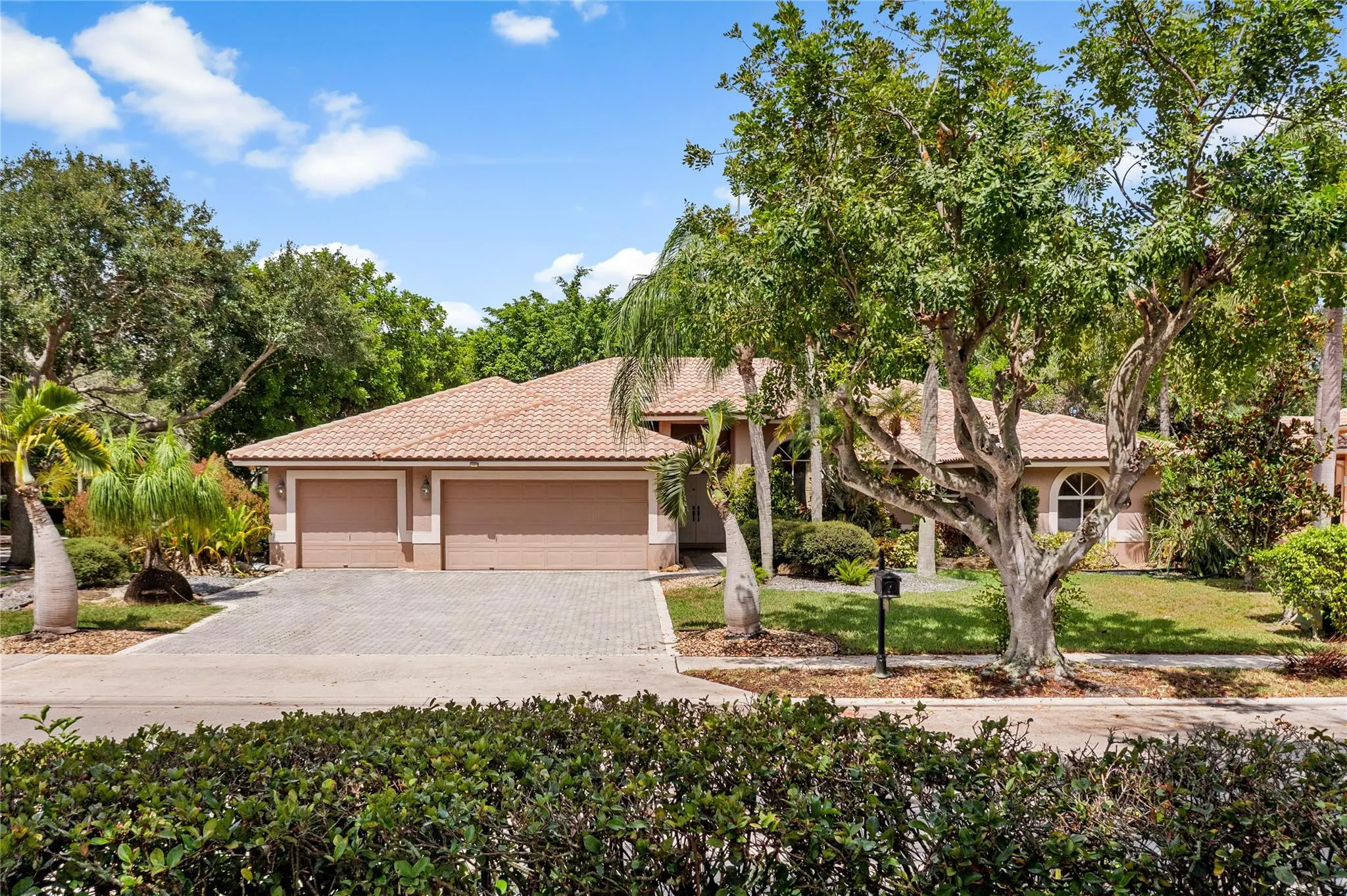 6567 NW 72nd Pl