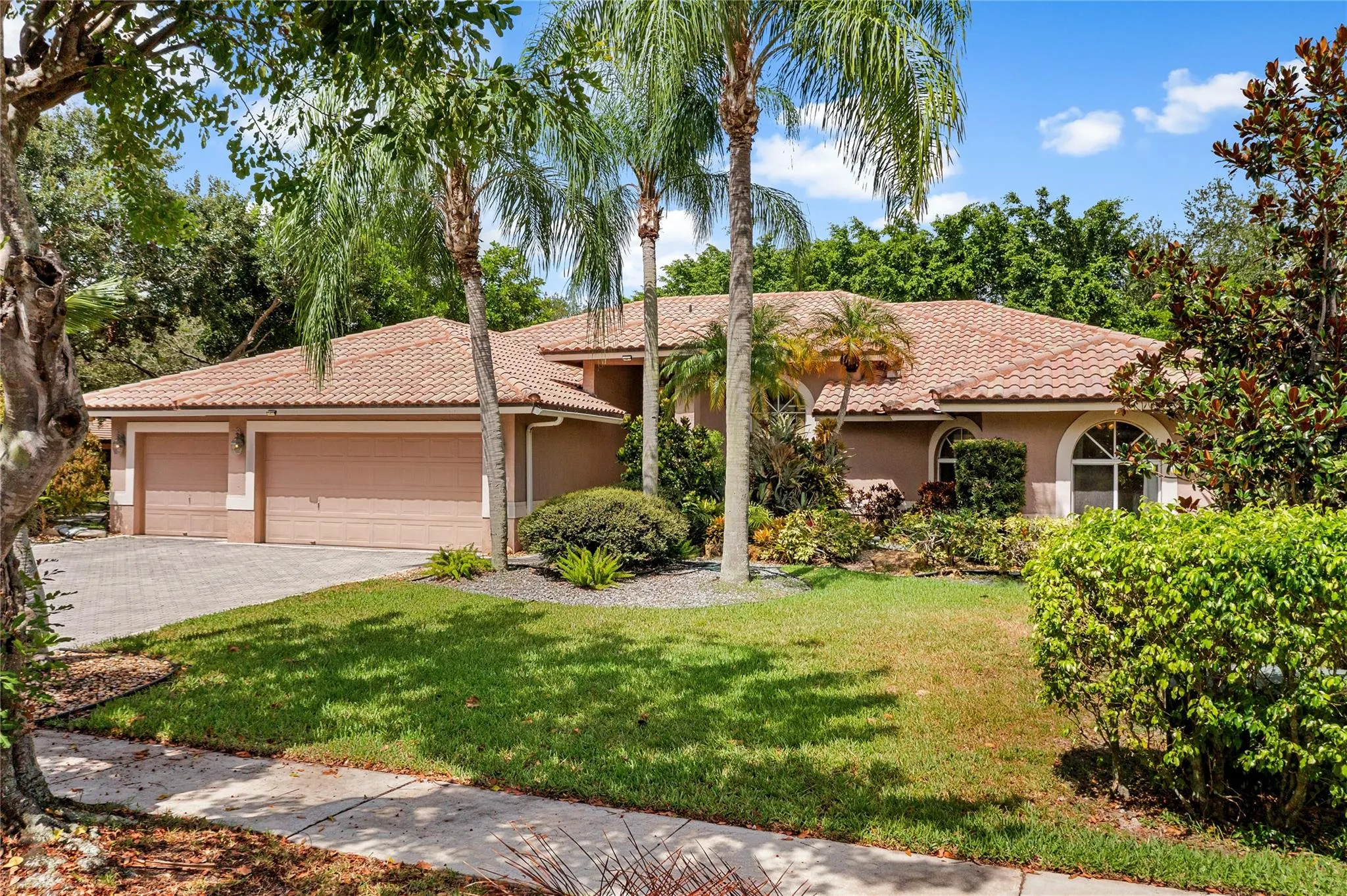 6567 NW 72nd Pl