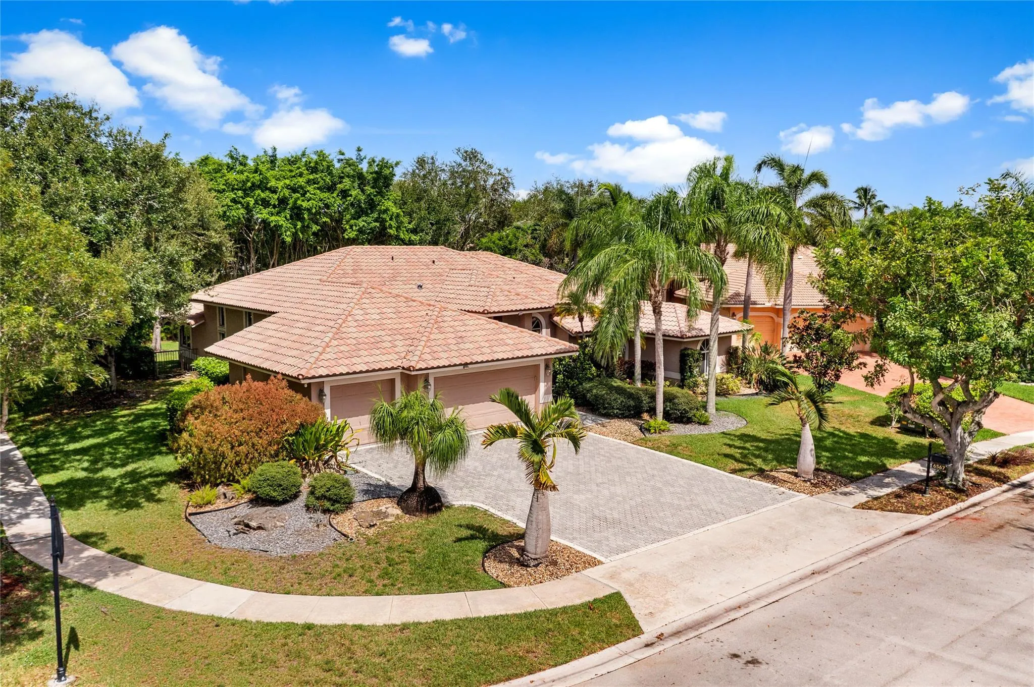6567 NW 72nd Pl