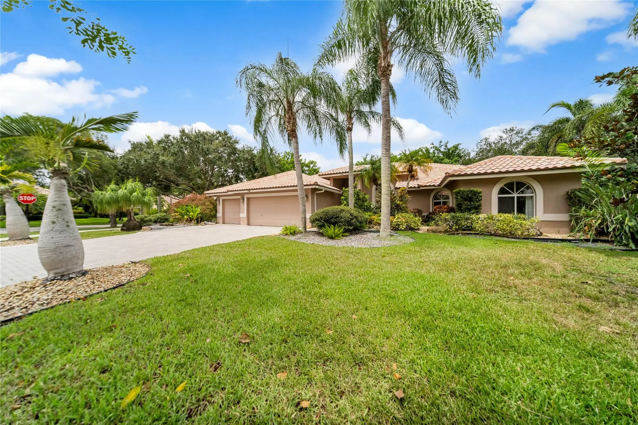 6567 NW 72nd Pl