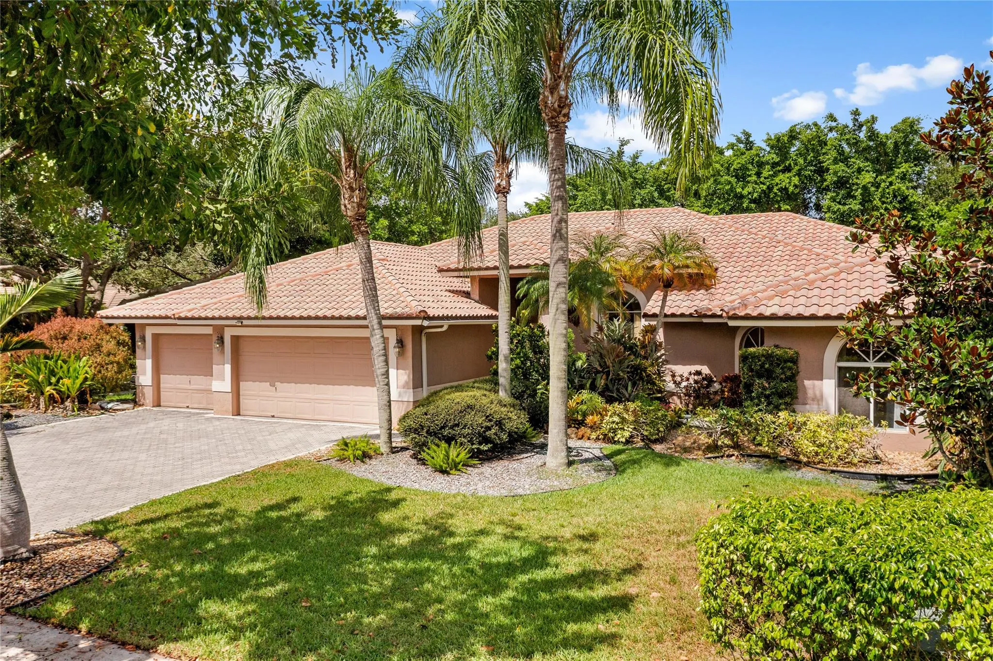 6567 NW 72nd Pl