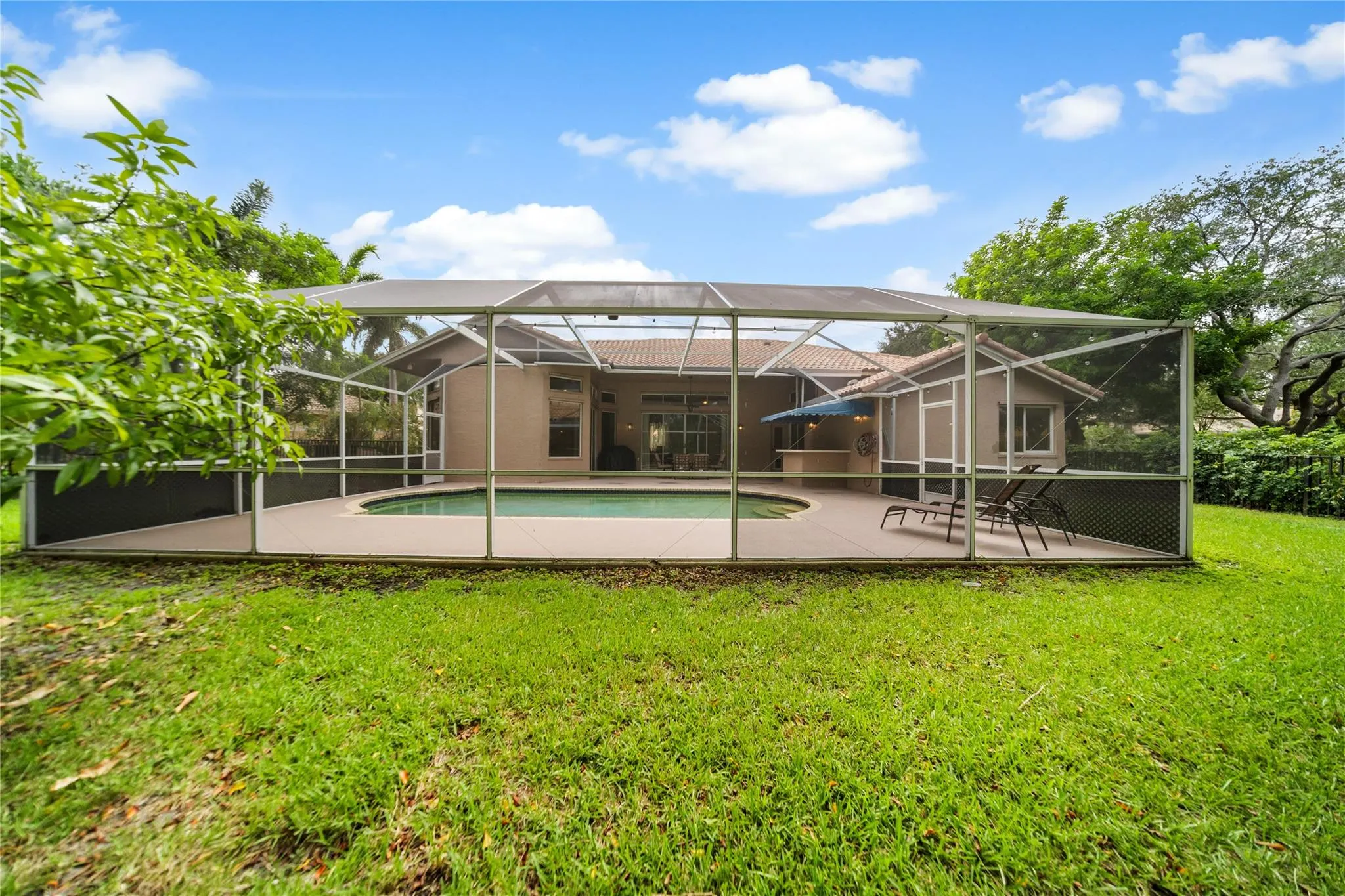 6567 NW 72nd Pl
