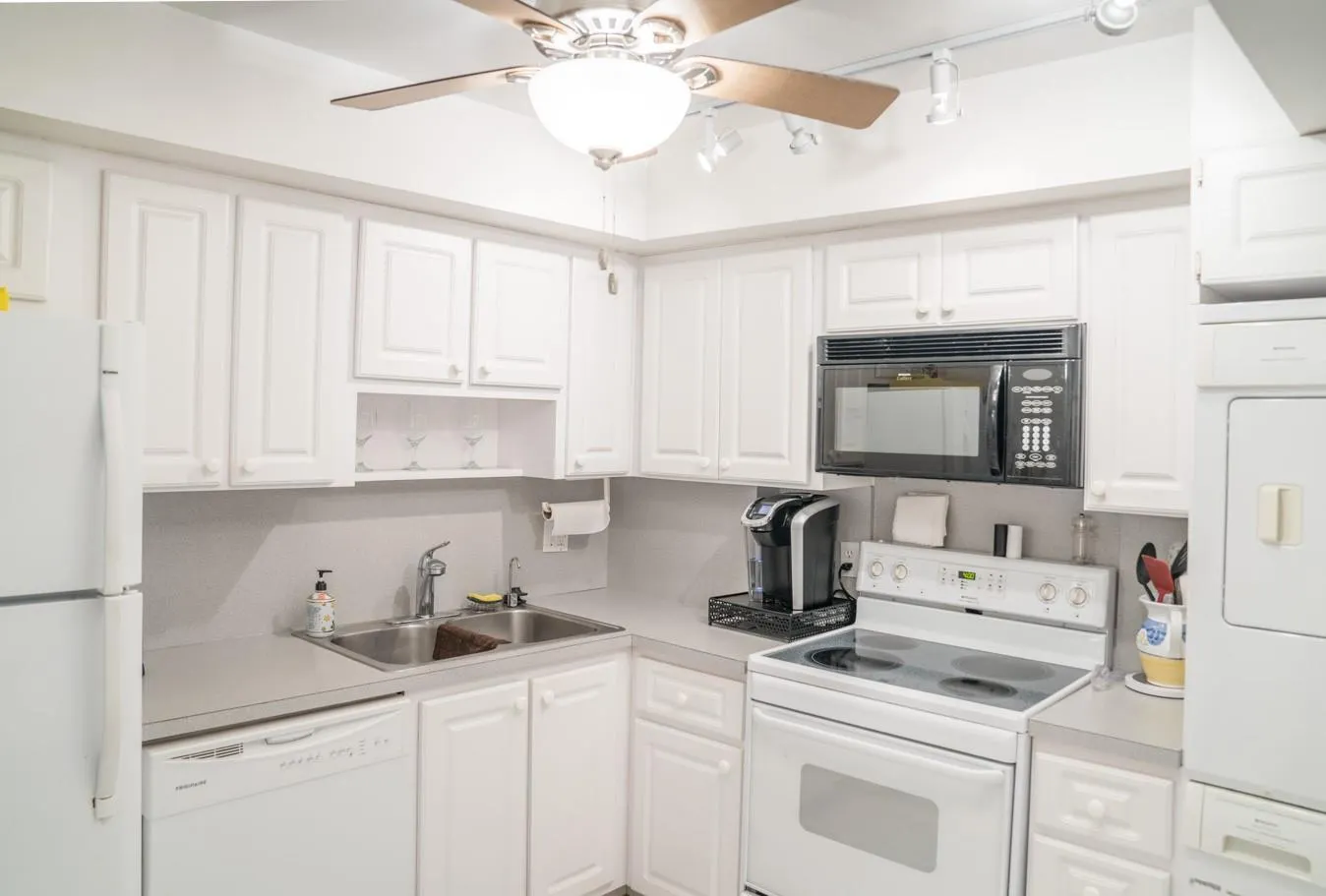 2000 S Ocean Blvd, #9N