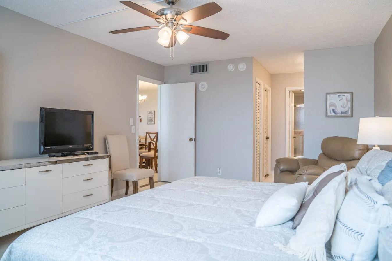 2000 S Ocean Blvd, #9N