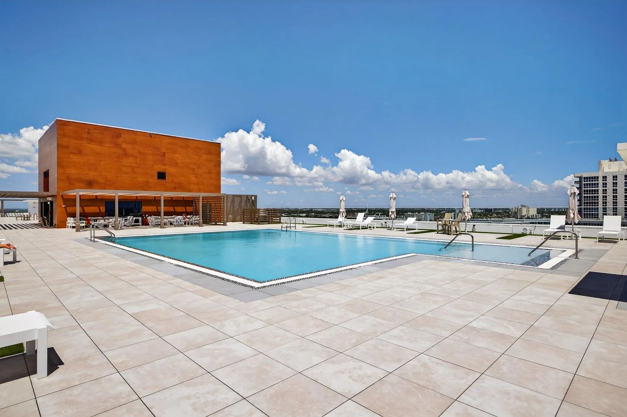 4020 Galt Ocean Dr, #1102
