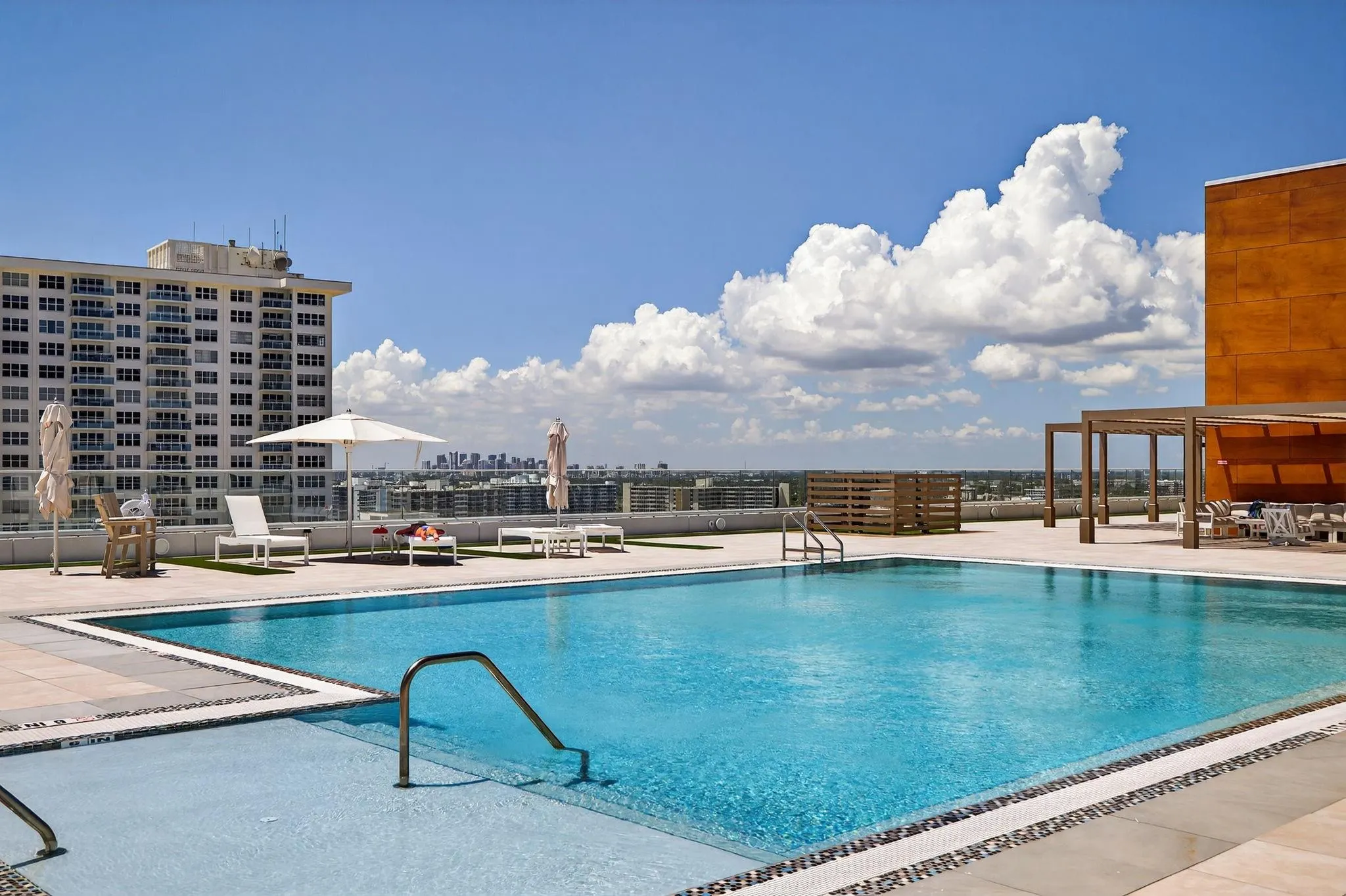 4020 Galt Ocean Dr, #1102