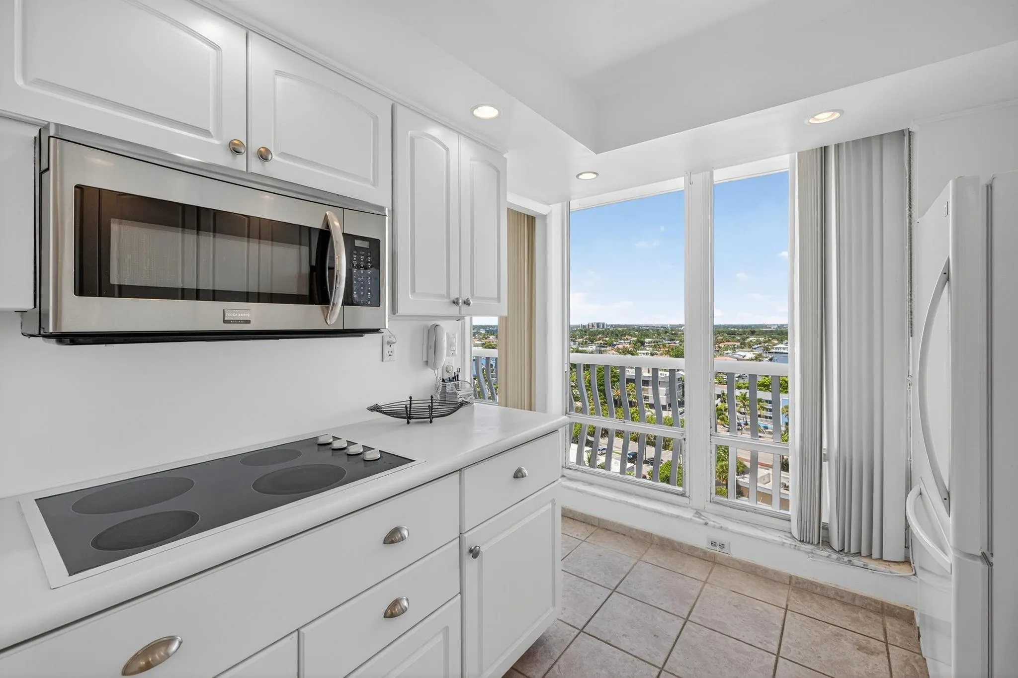 4020 Galt Ocean Dr, #1102