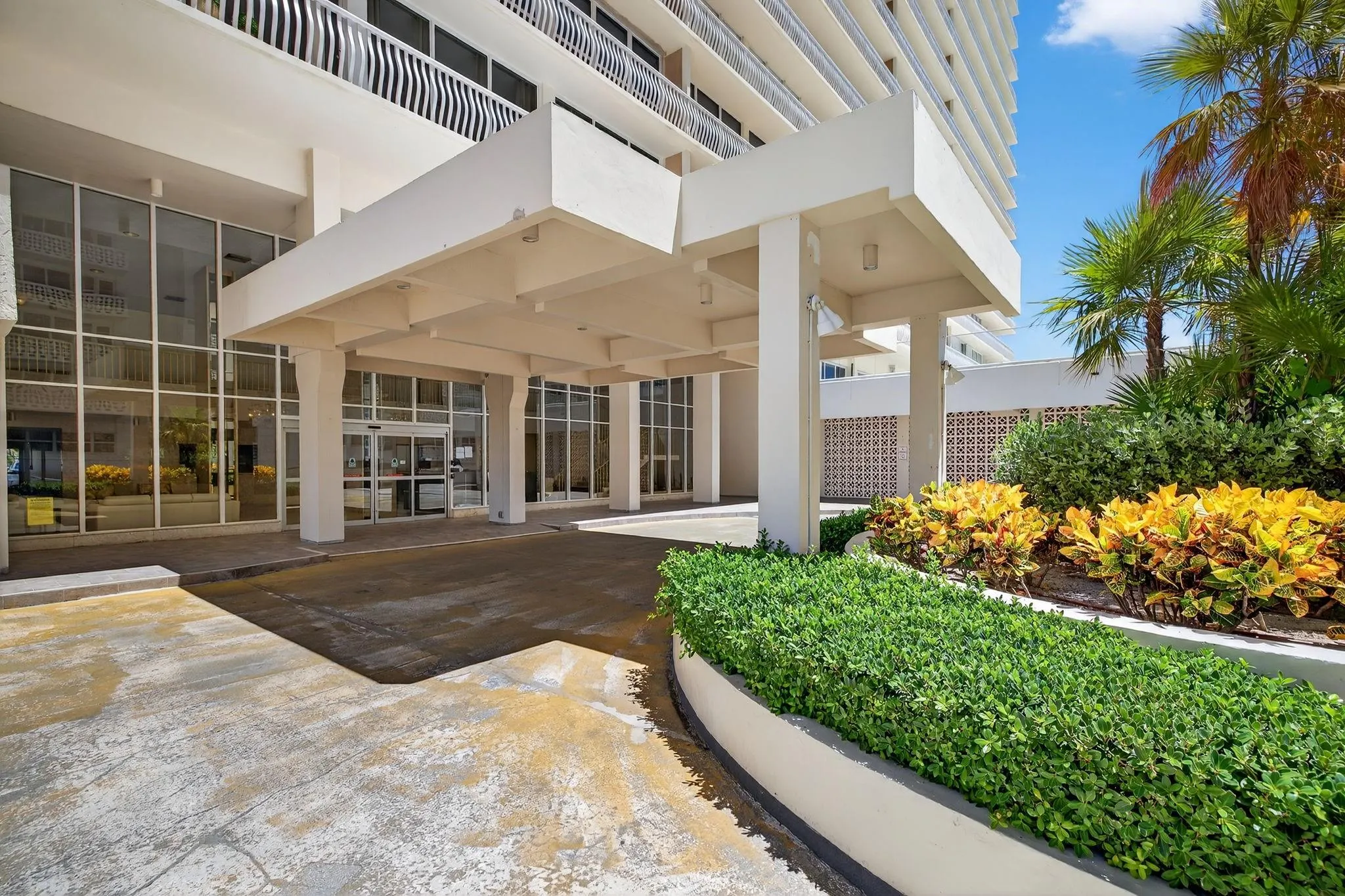 4020 Galt Ocean Dr, #1102