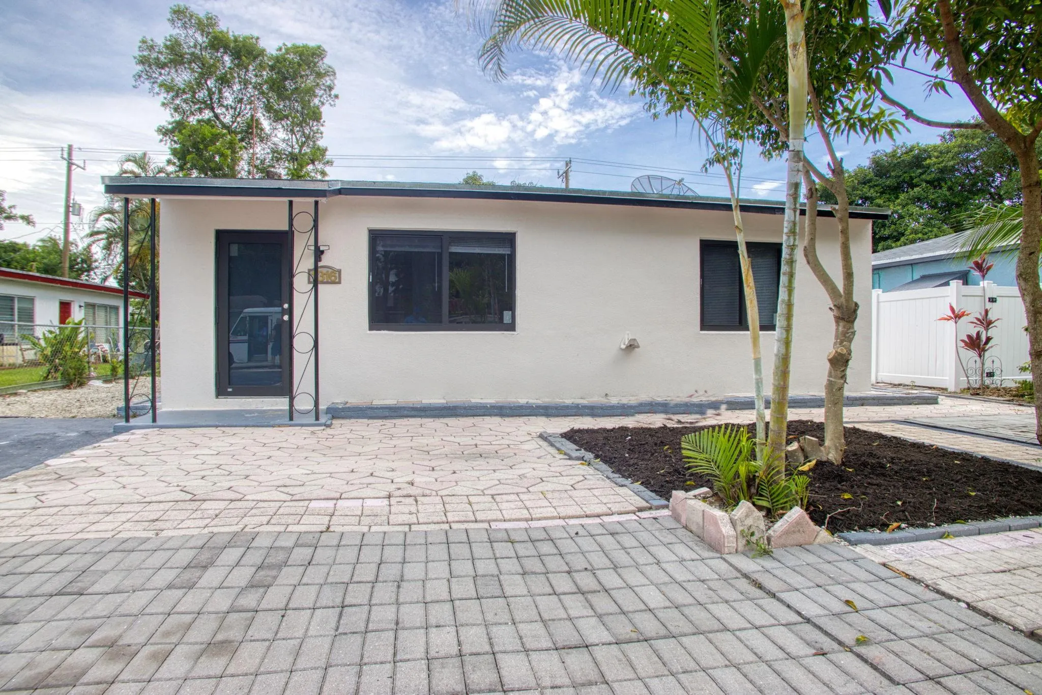 1316 NW 2nd Ave