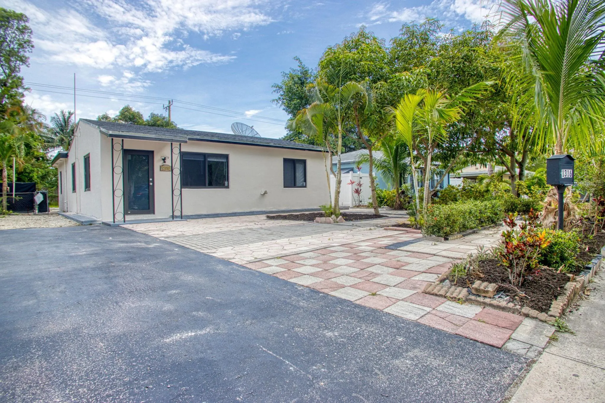 1316 NW 2nd Ave