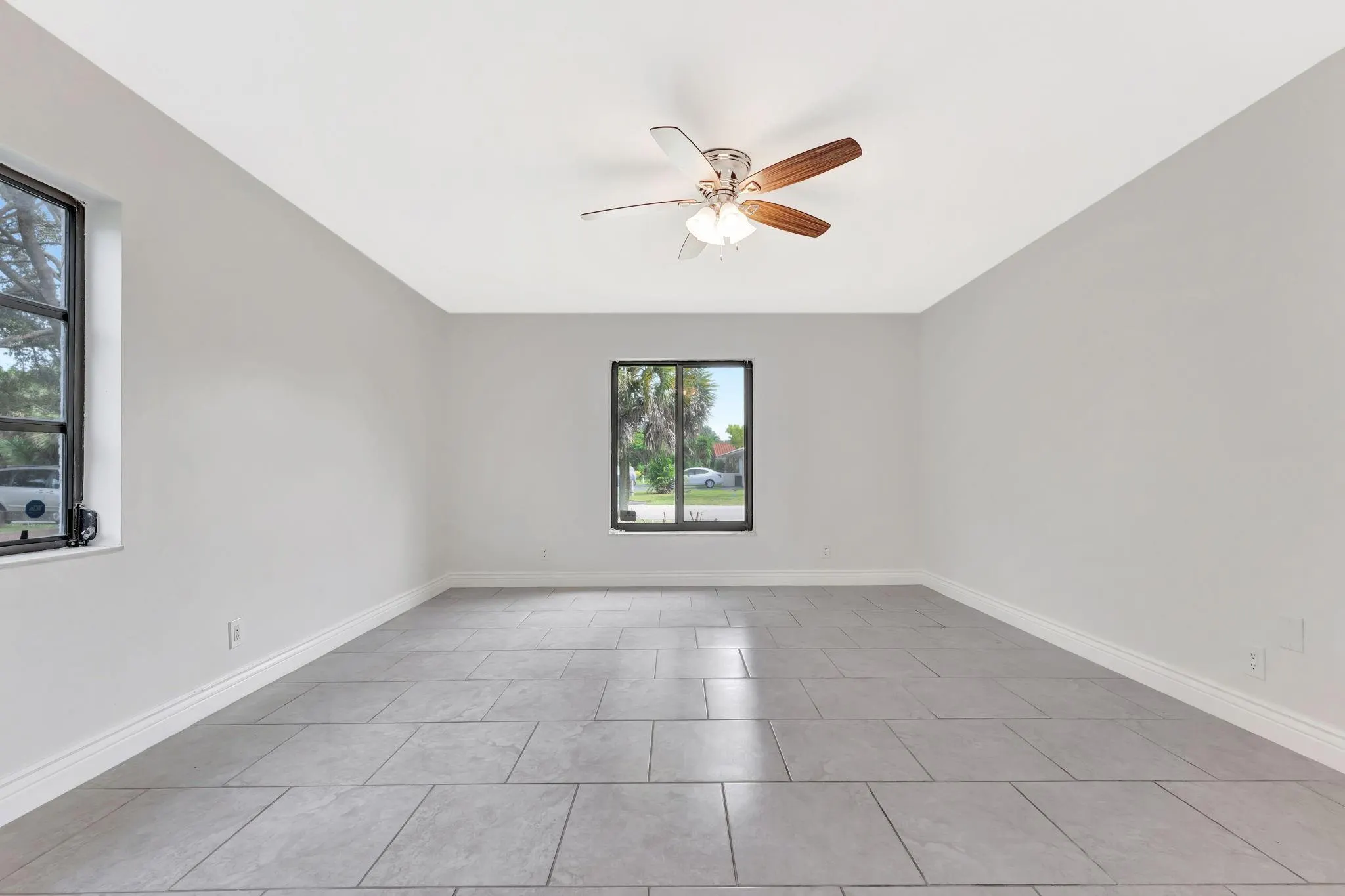 10251 NW 39th Ct
