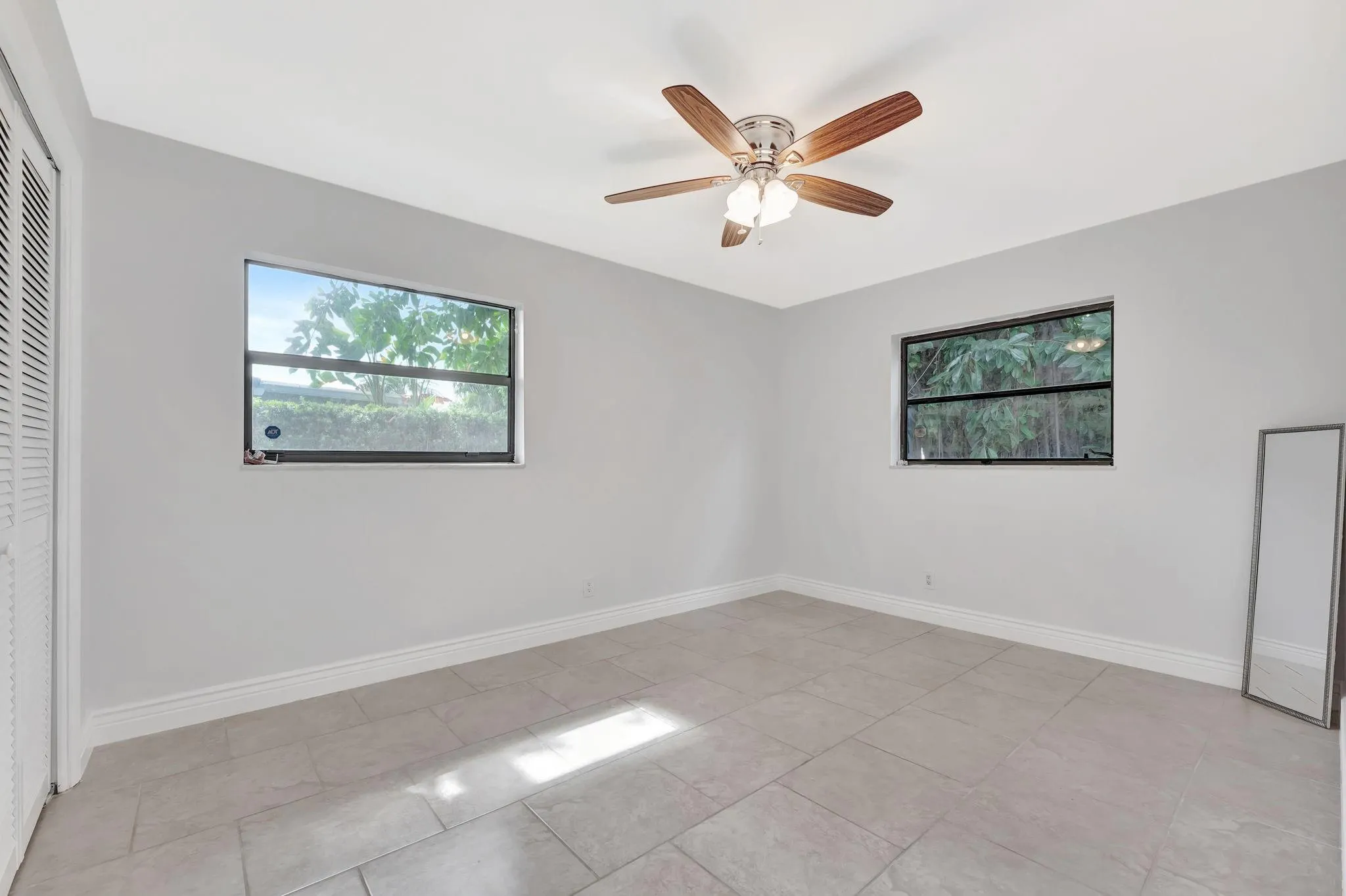 10251 NW 39th Ct