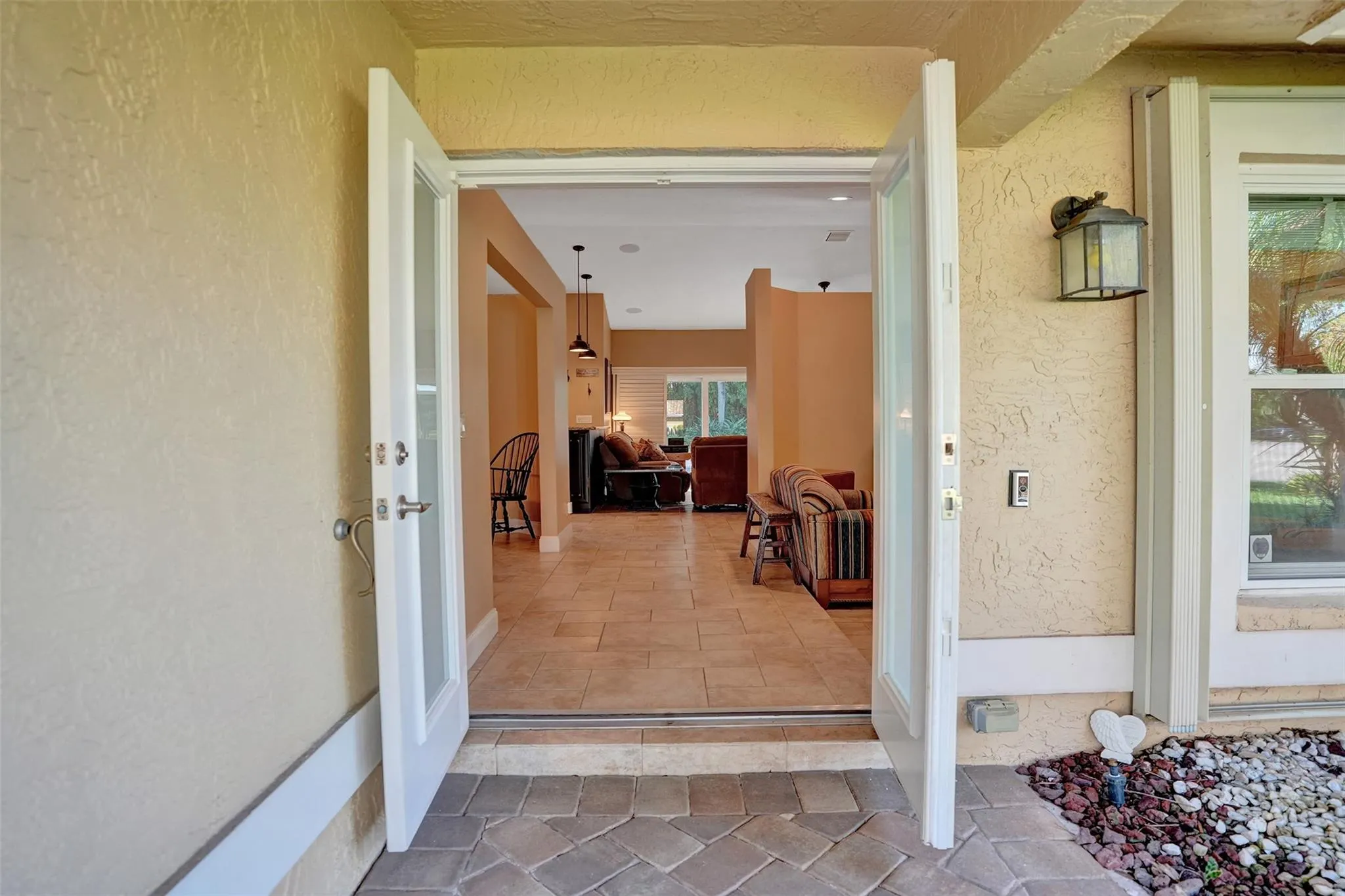 903 NW 82nd Ave