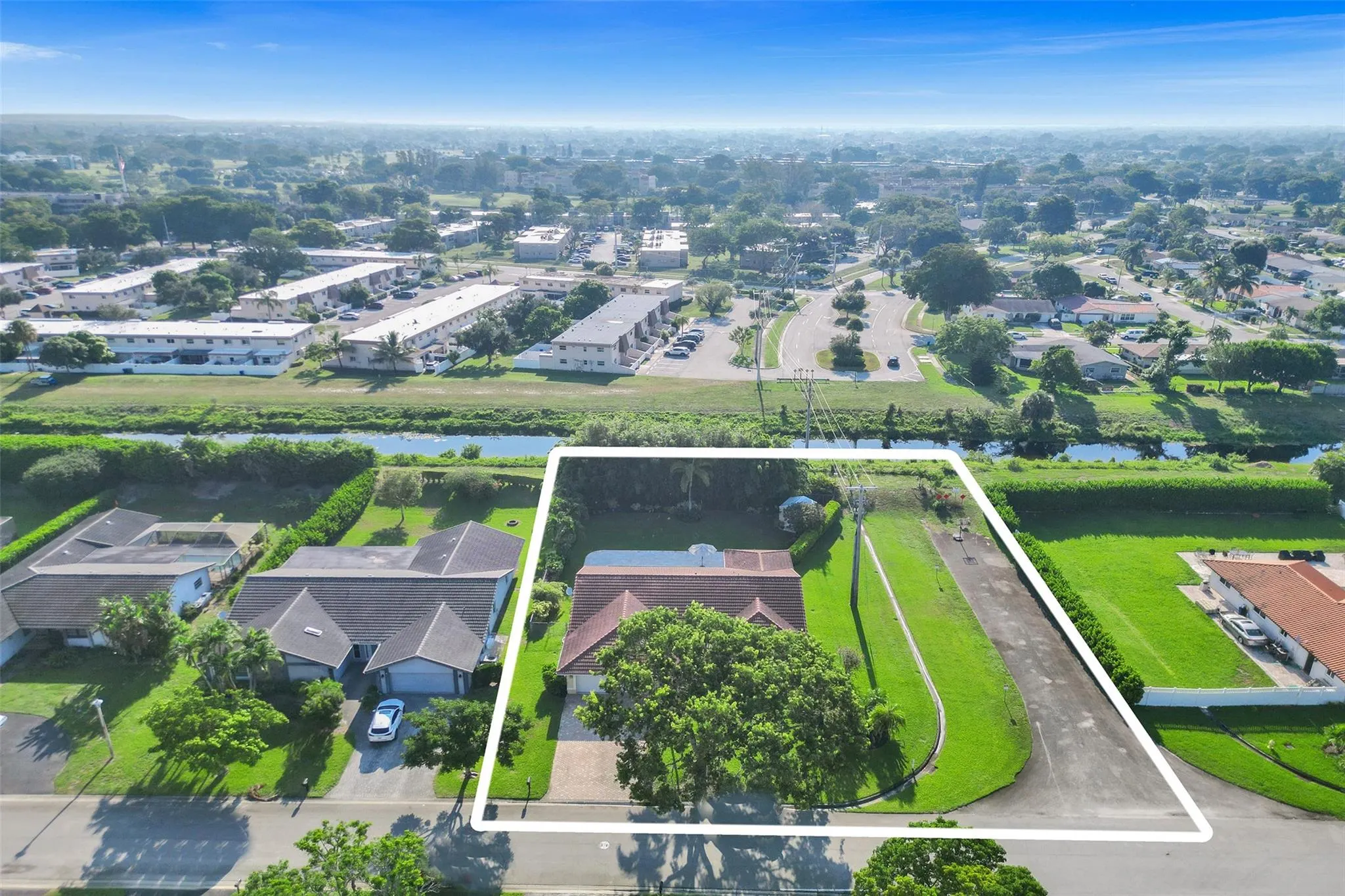 903 NW 82nd Ave