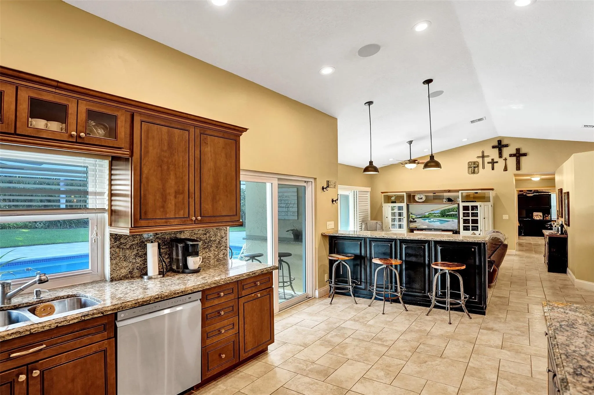 903 NW 82nd Ave