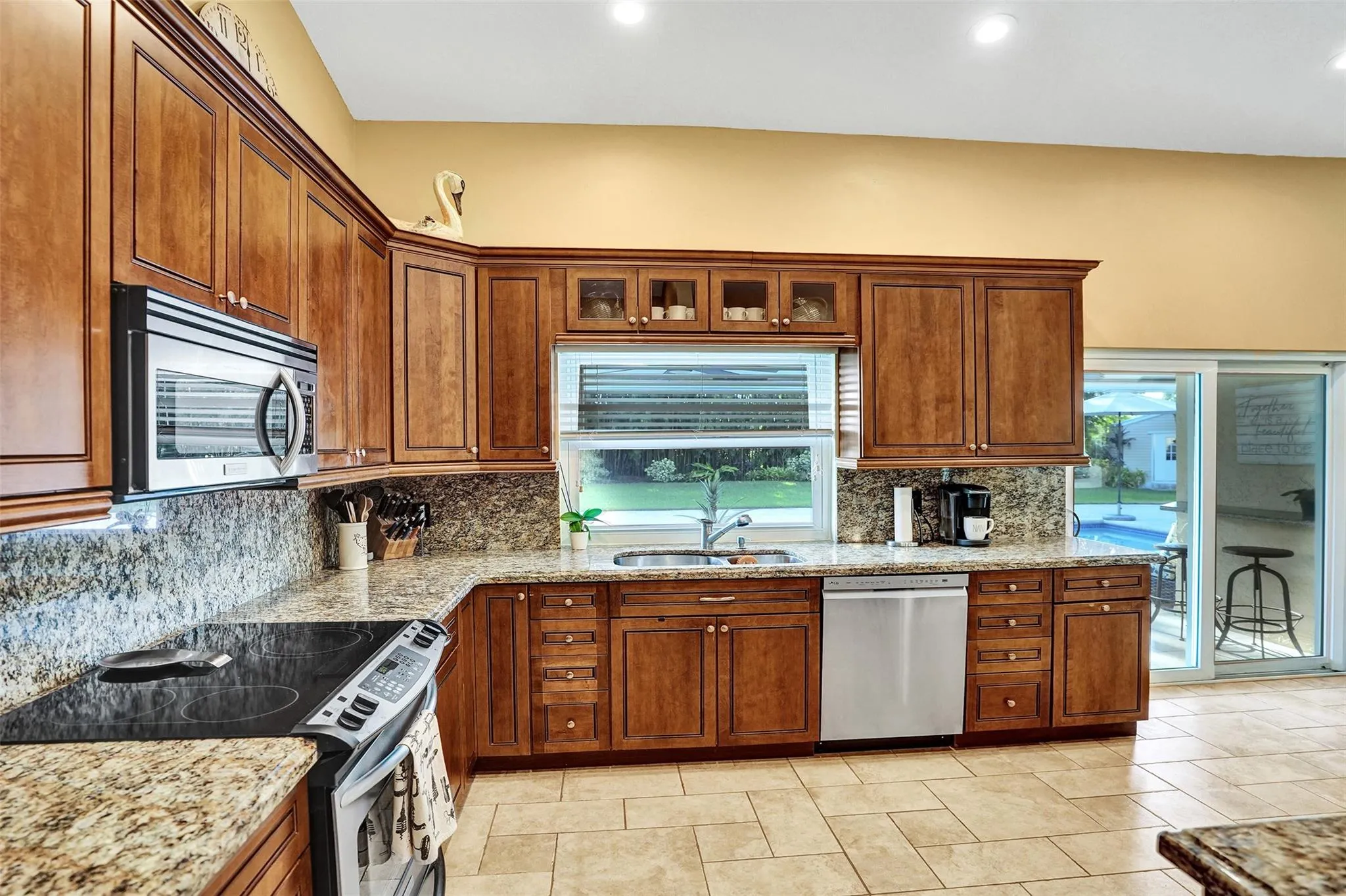903 NW 82nd Ave