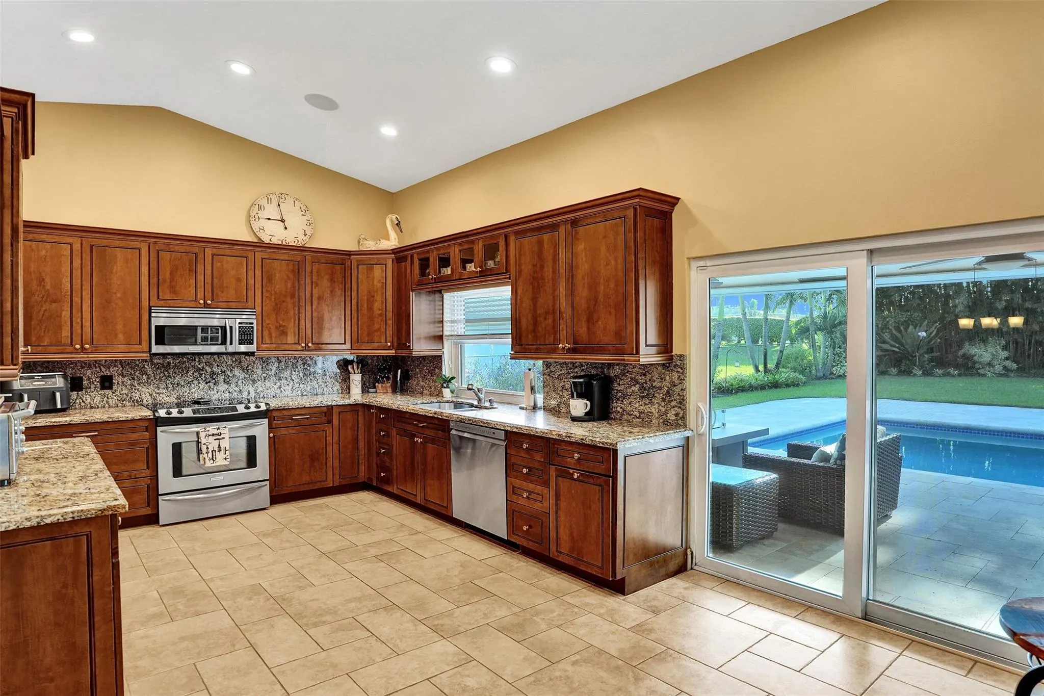 903 NW 82nd Ave
