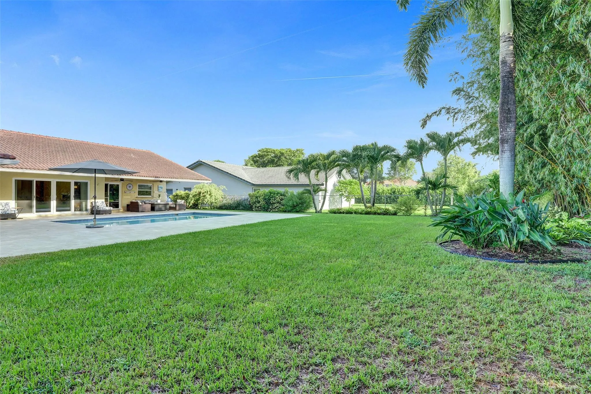 903 NW 82nd Ave