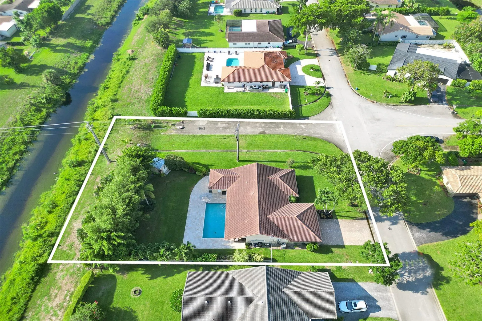 903 NW 82nd Ave