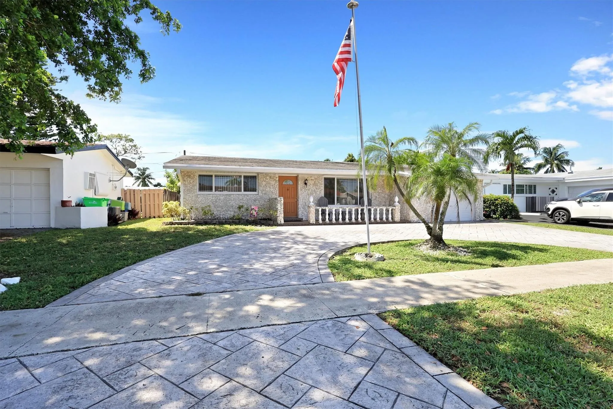 9260 NW 25th Ct