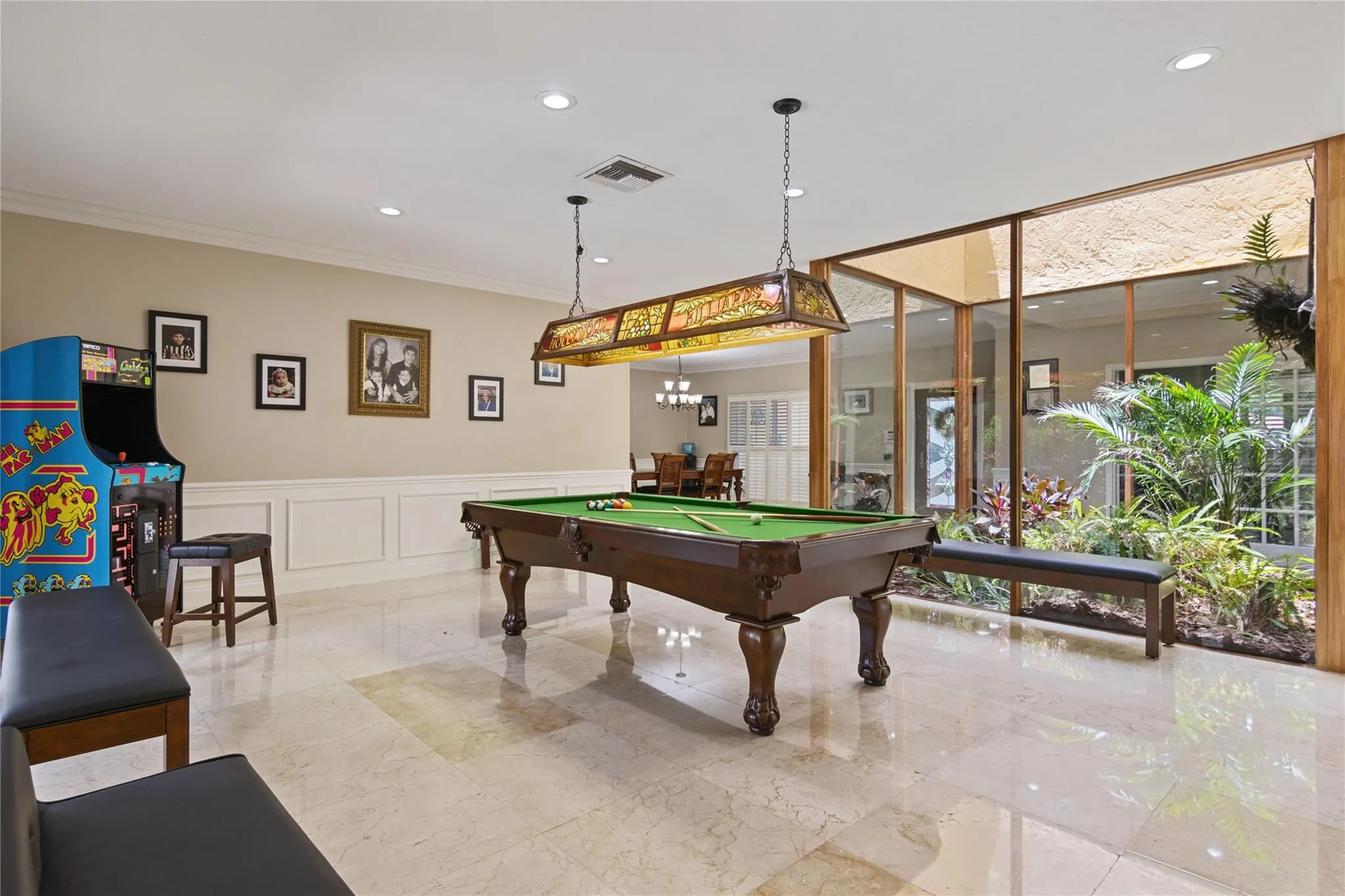 16686 Golfview Dr