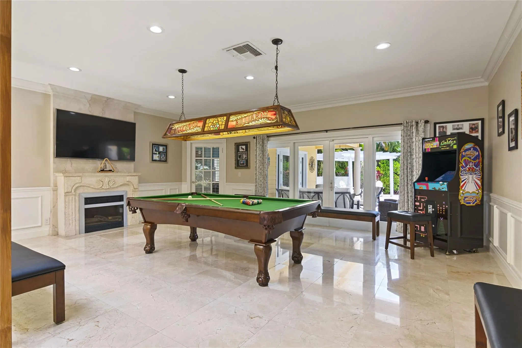 16686 Golfview Dr