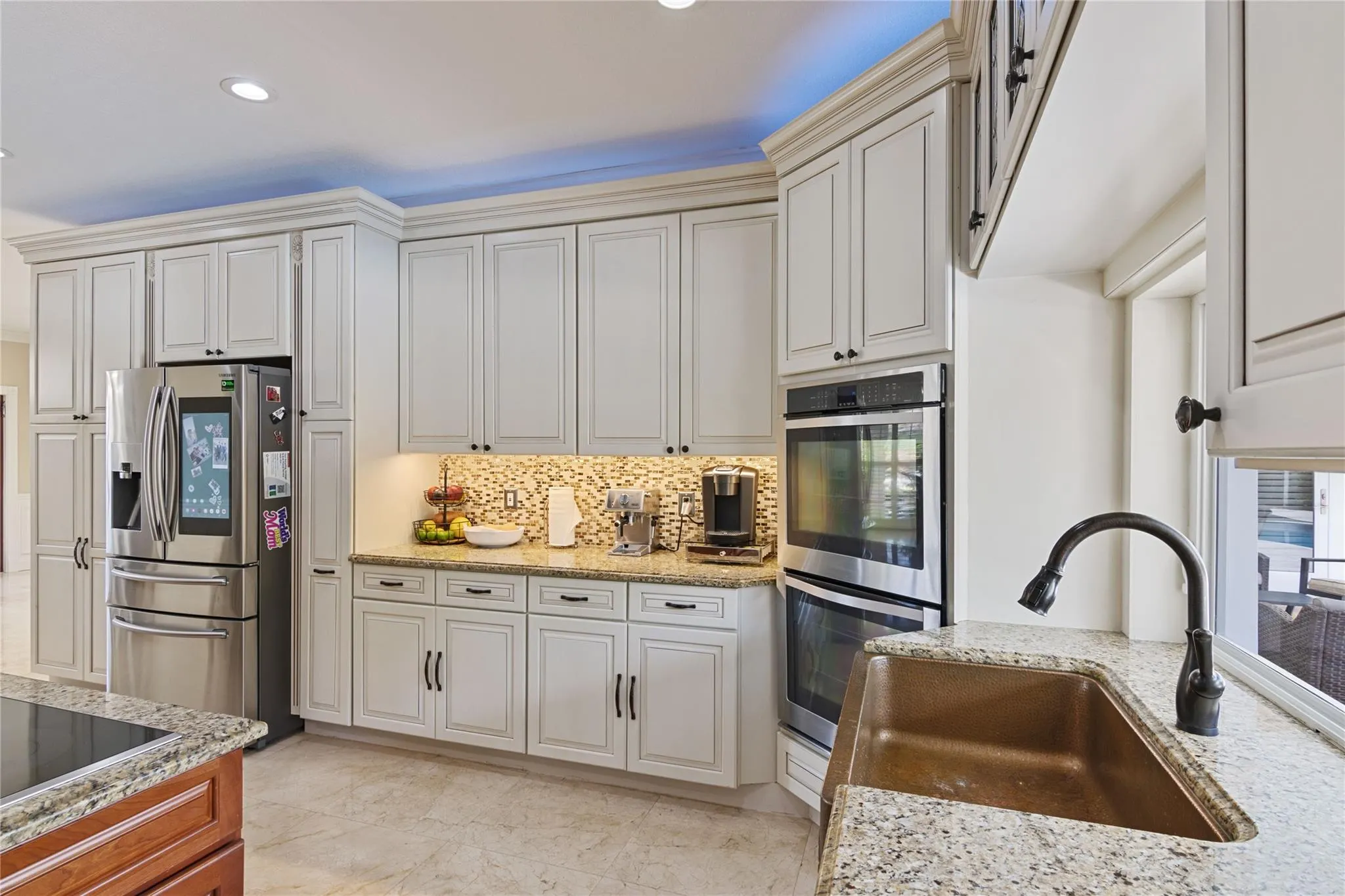 16686 Golfview Dr