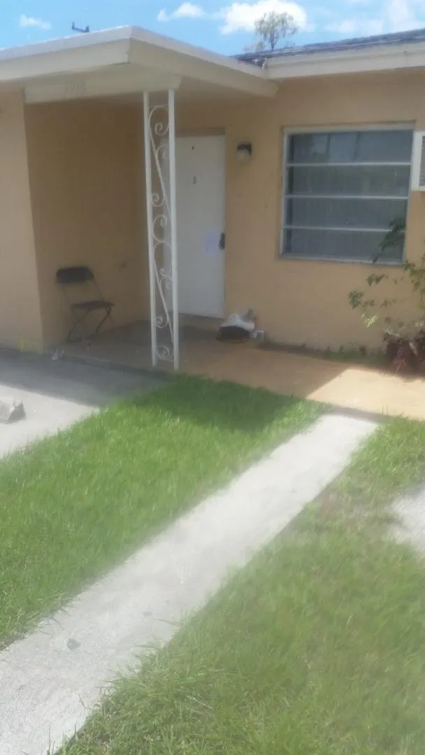 5918 N Wiley, #C
