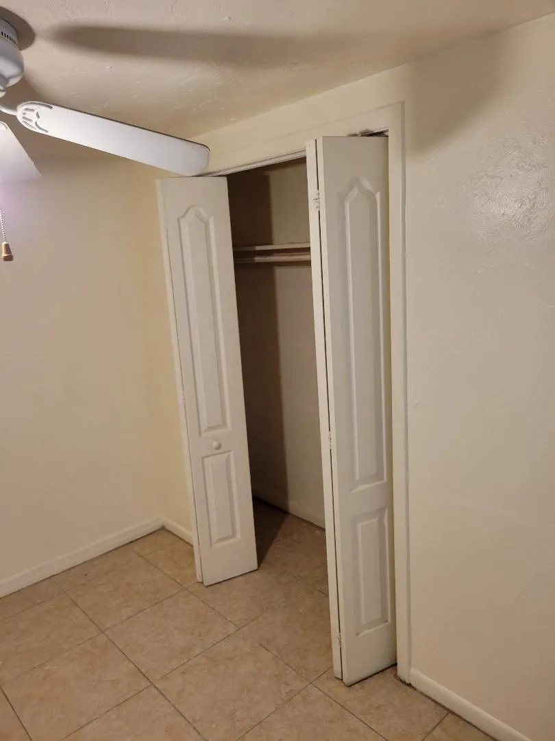 5918 N Wiley, #C