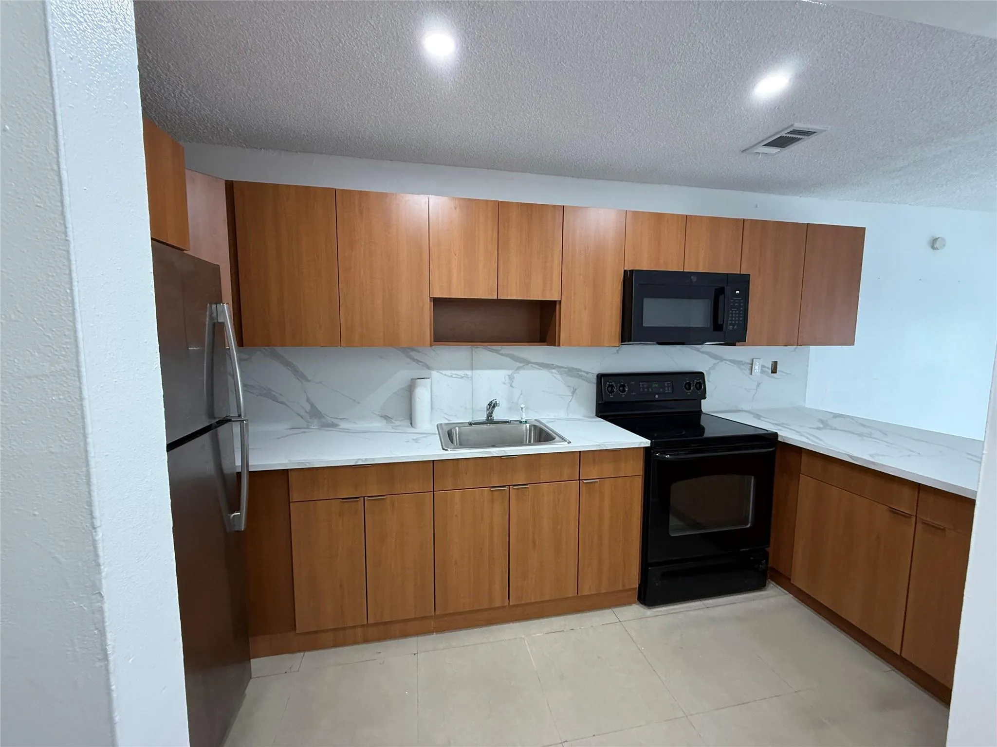 550 SW 115th Ave, #809-D
