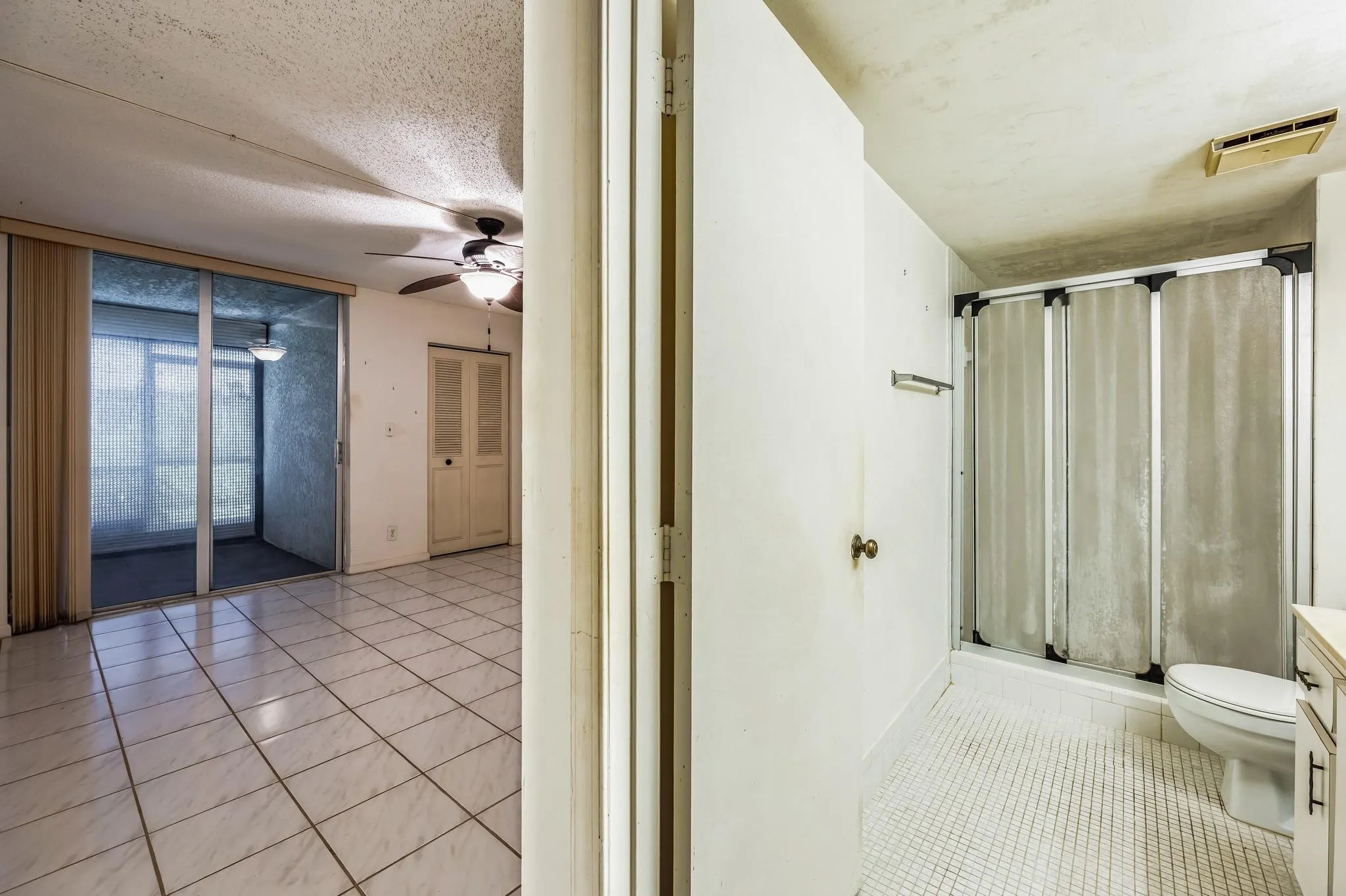 7210 Lake Circle Dr, #106