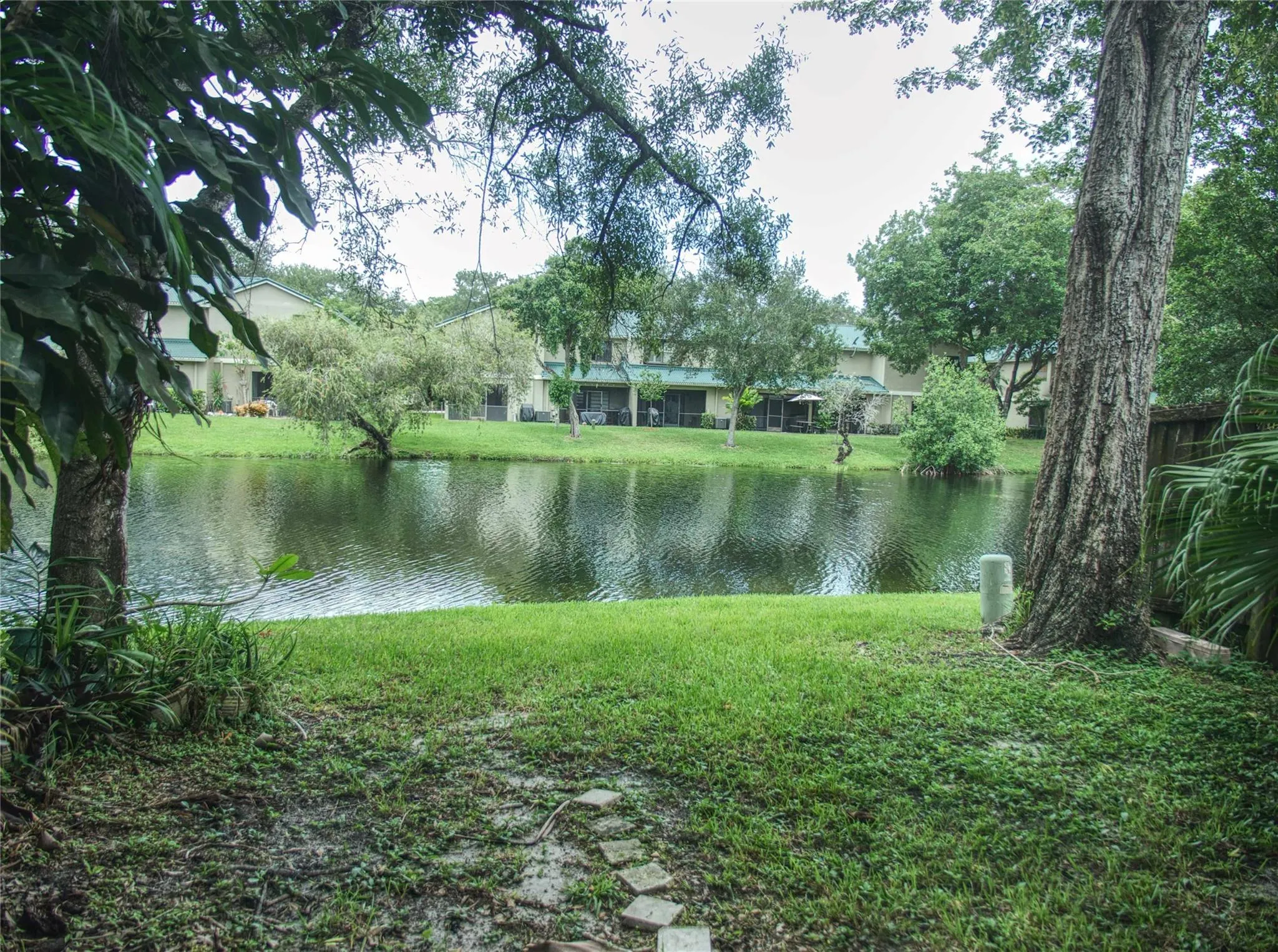 521 N University Dr, #3-8