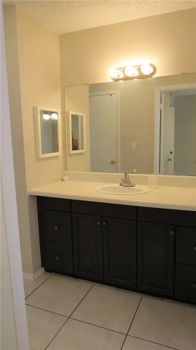 6507 Winfield Blvd, #203-C