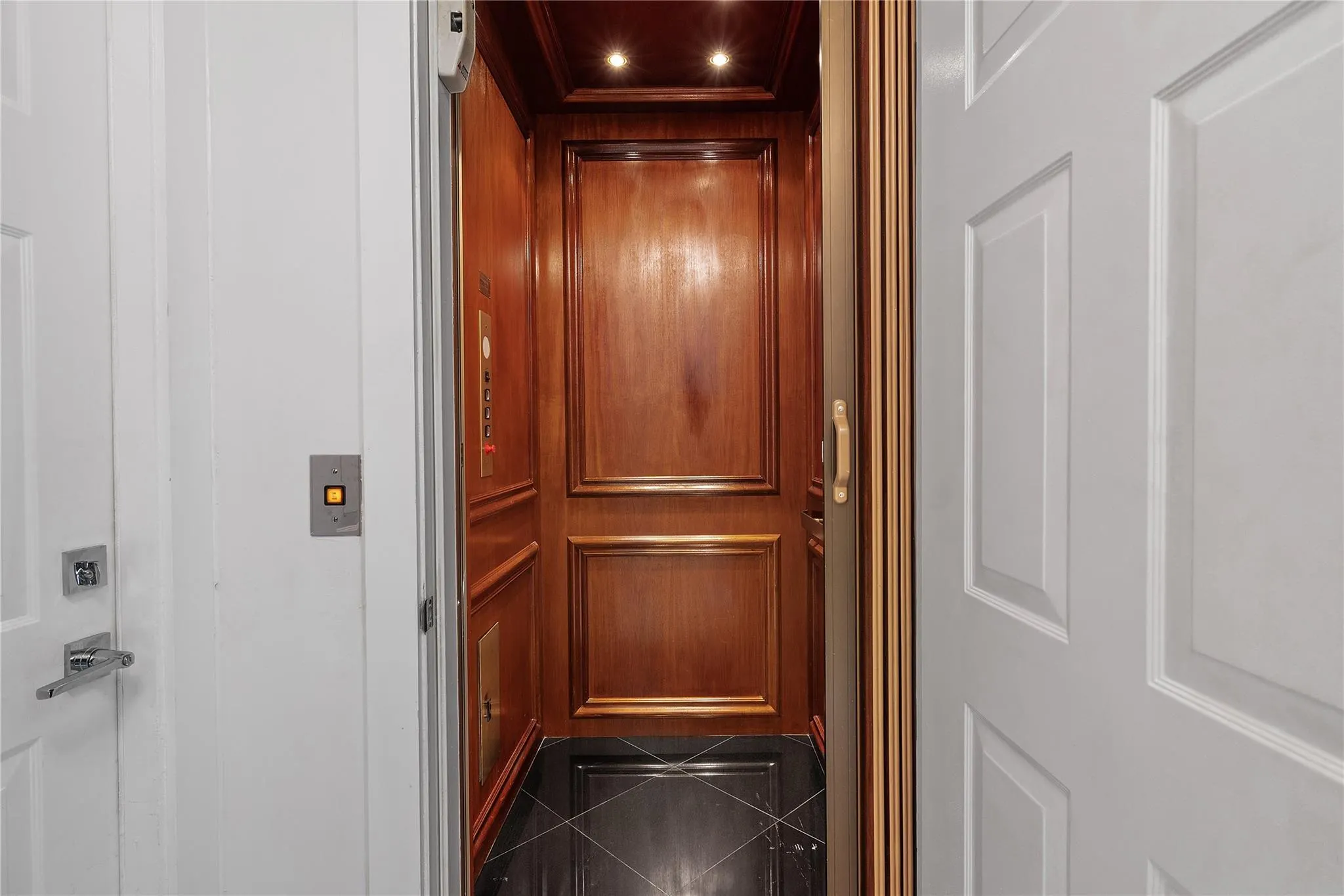 7587 Old Thyme Ct, #3D