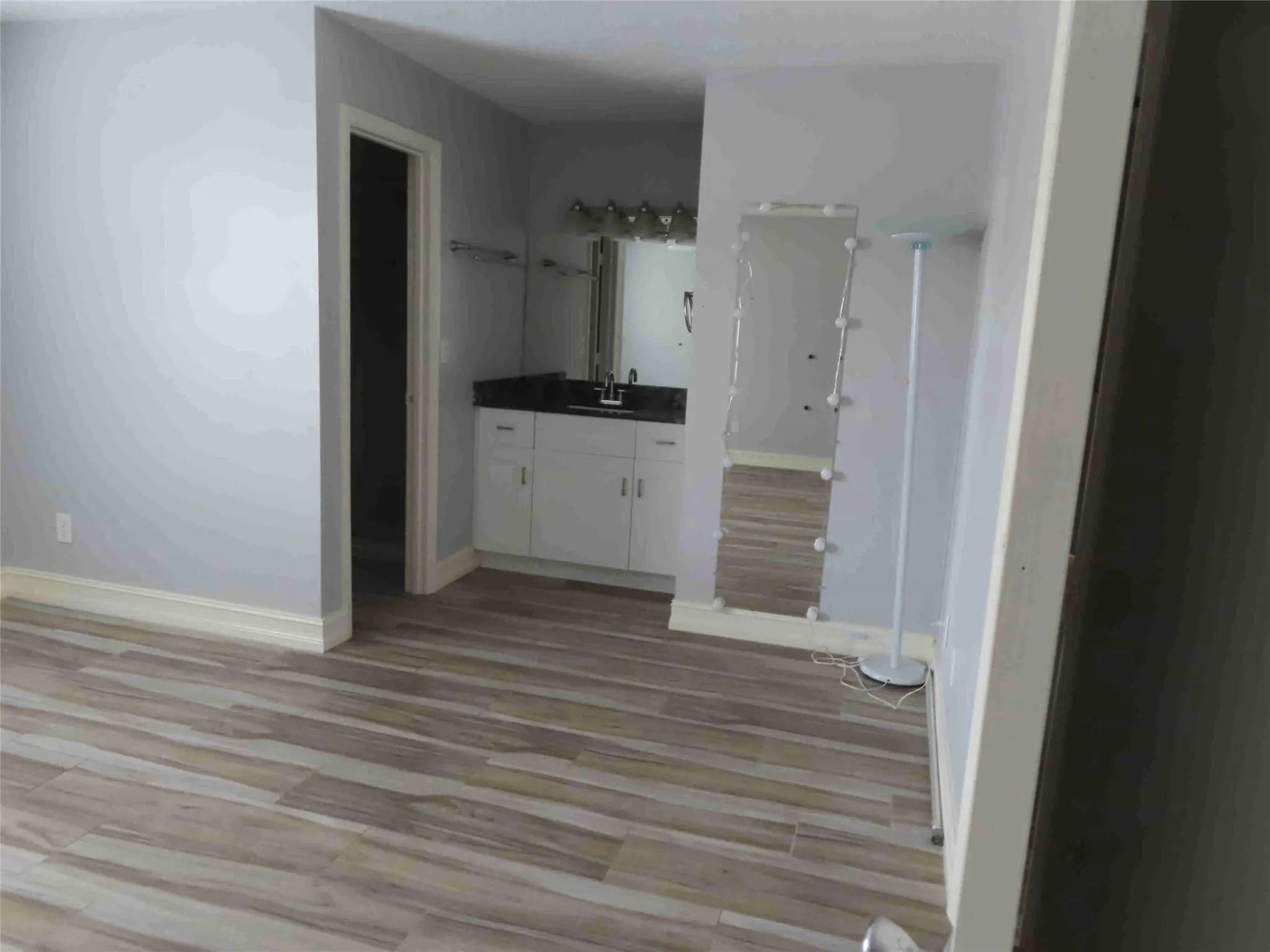 69 SW Blackburn, #11