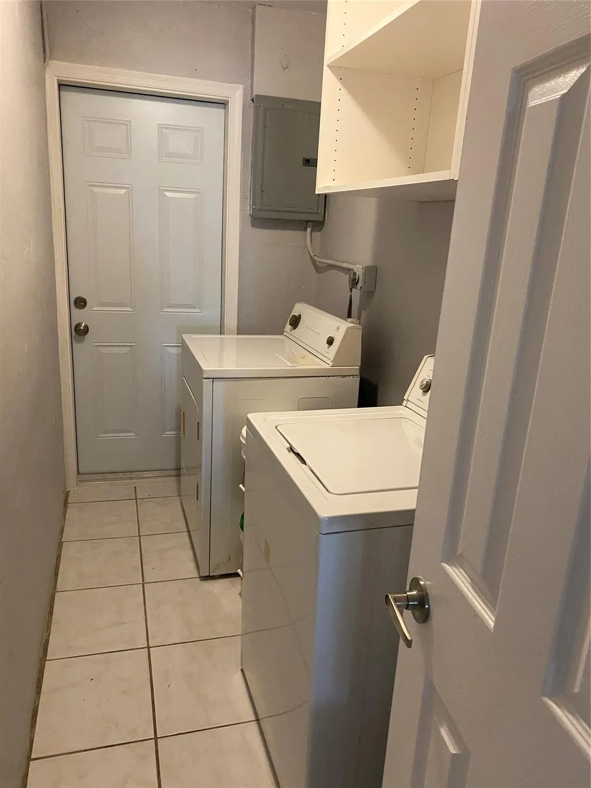 2608 NW 65th Ave