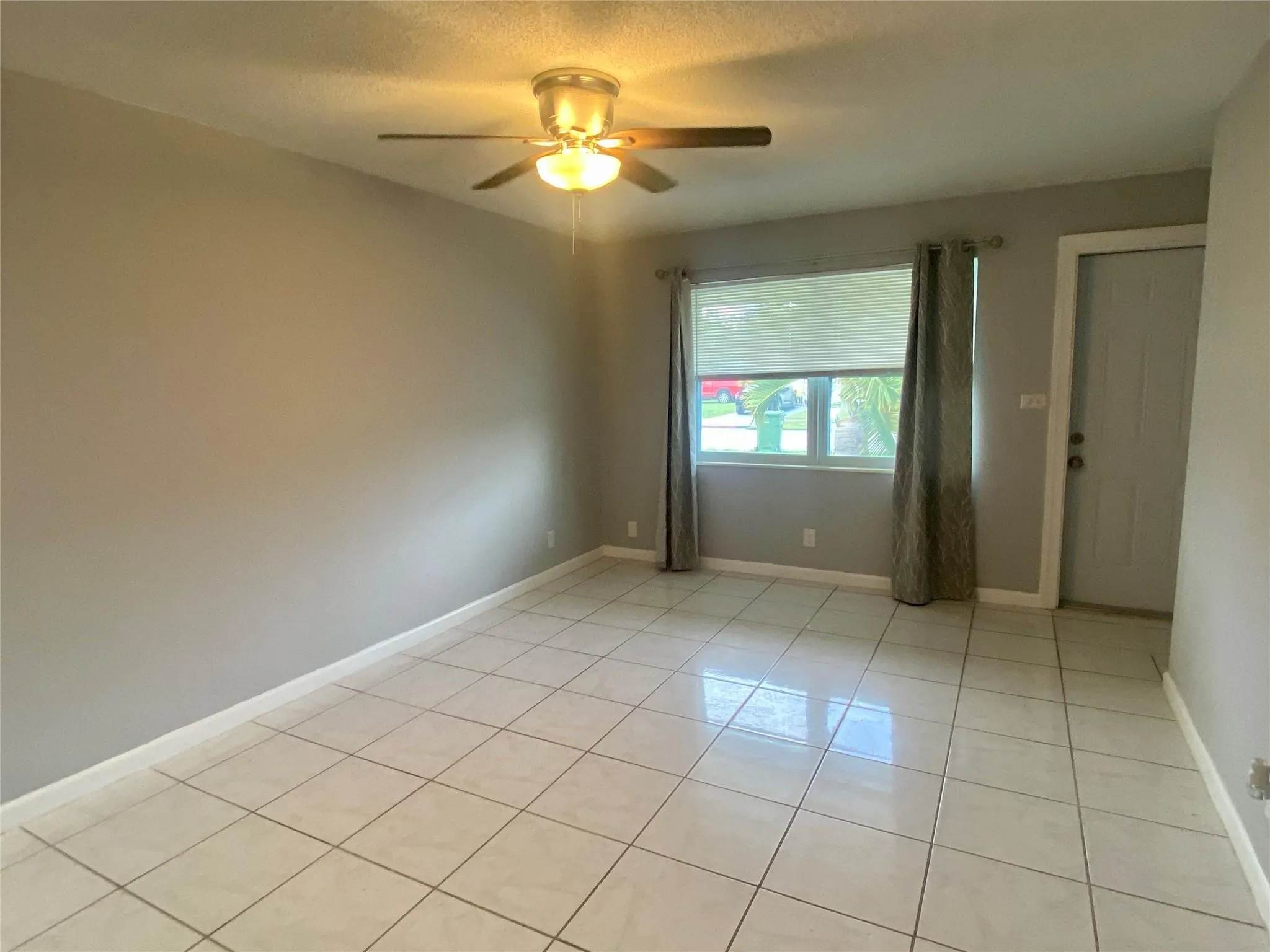 2608 NW 65th Ave