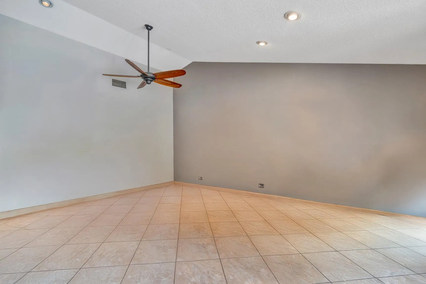 1462 NW 97th Ter
