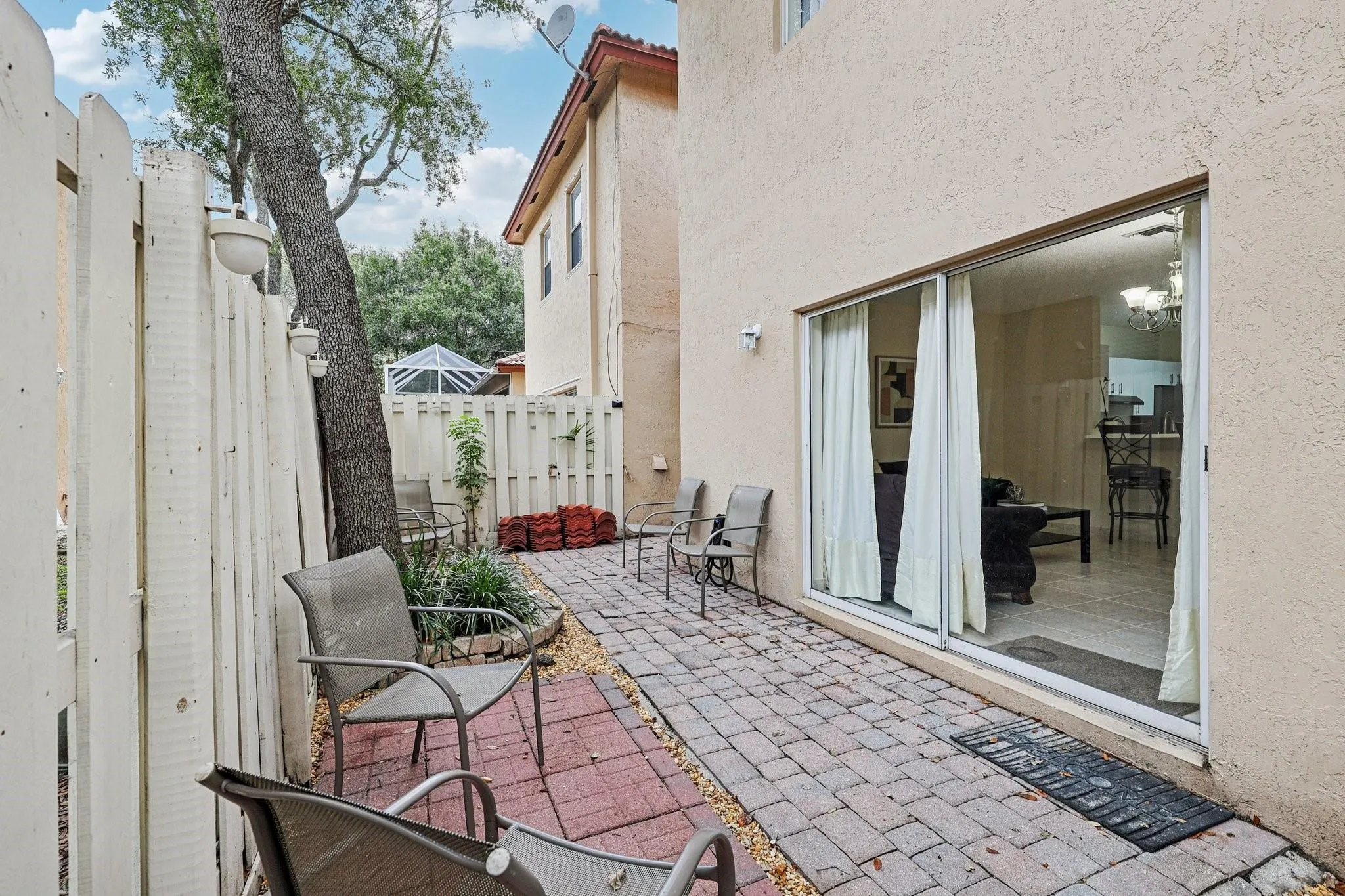 16111 Emerald Cove Rd