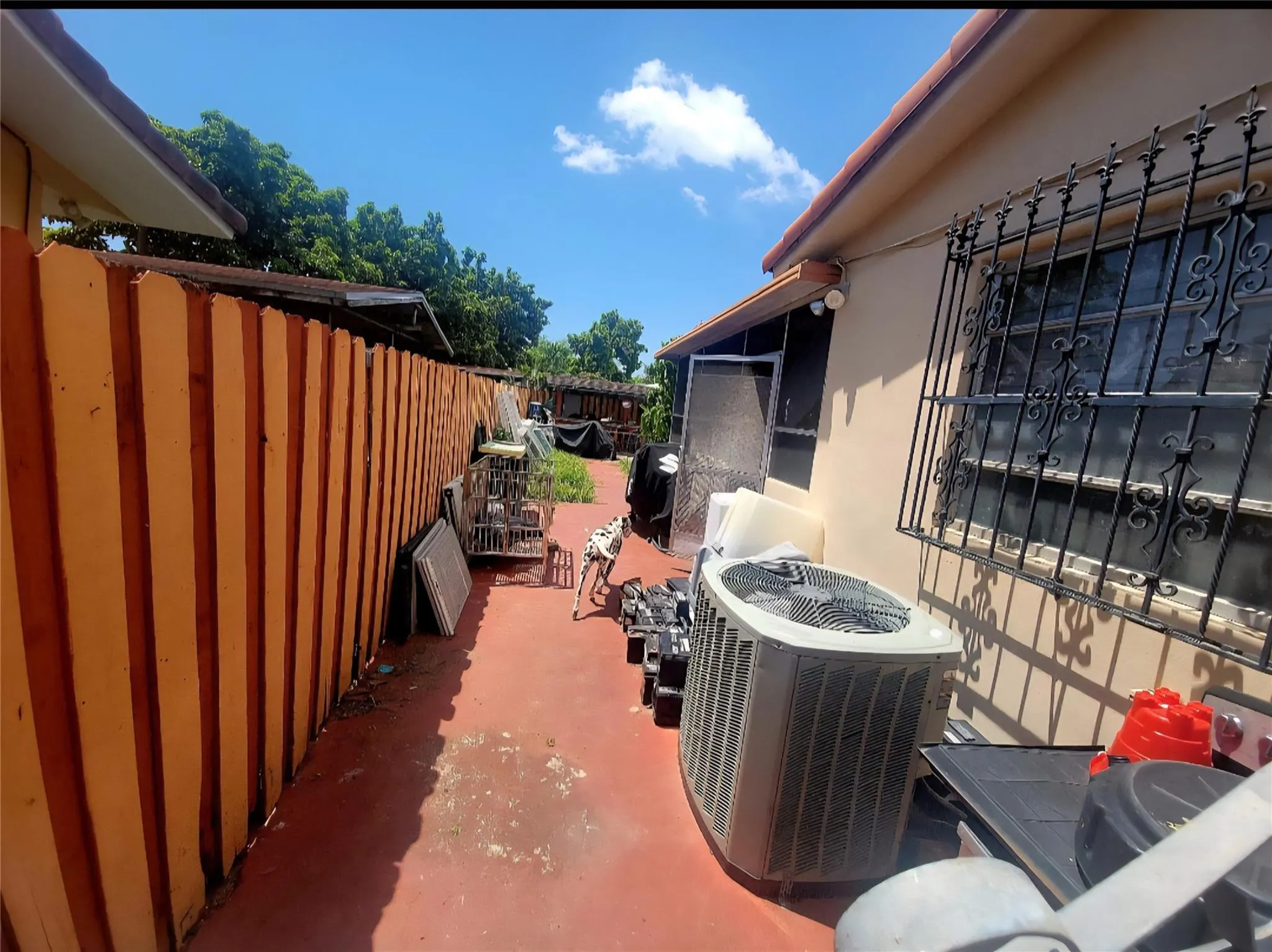 2364 NW 31st St